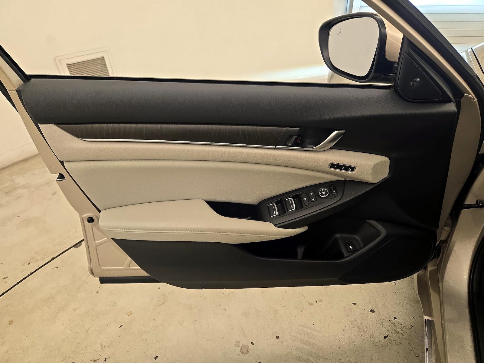 2018 Honda Accord EX-L - Photo 13