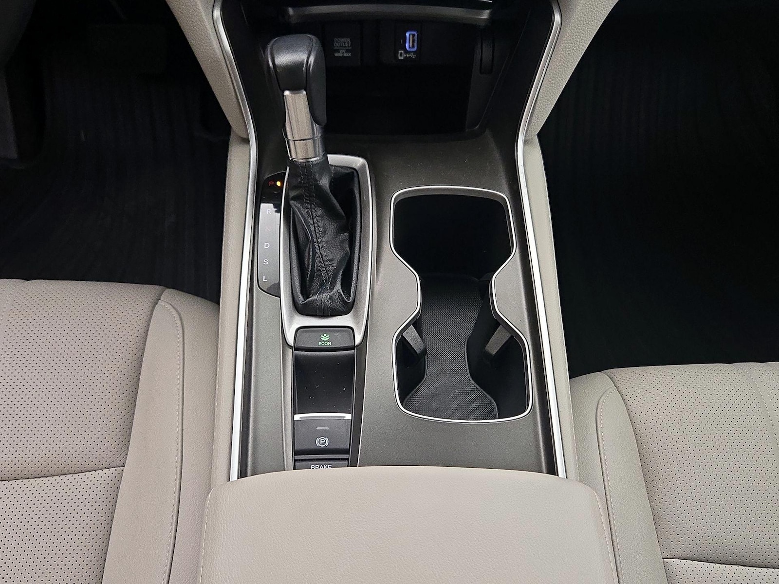 2018 Honda Accord EX-L - Photo 18