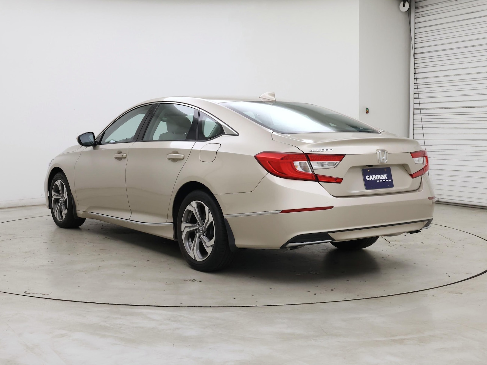 2018 Honda Accord EX-L - Photo 3