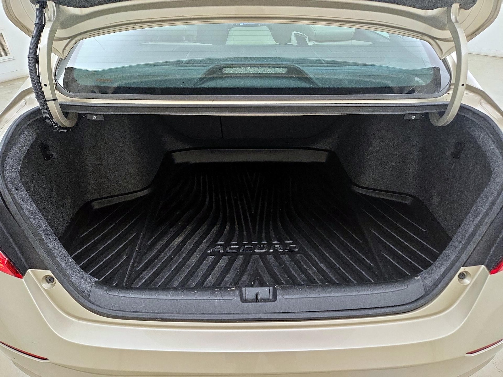 2018 Honda Accord EX-L - Photo 22