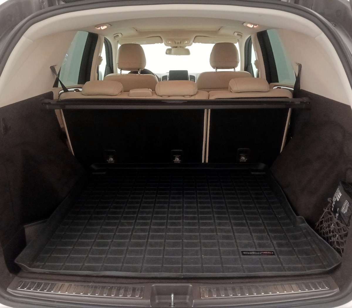 Trunk/Cargo (Seats Up)