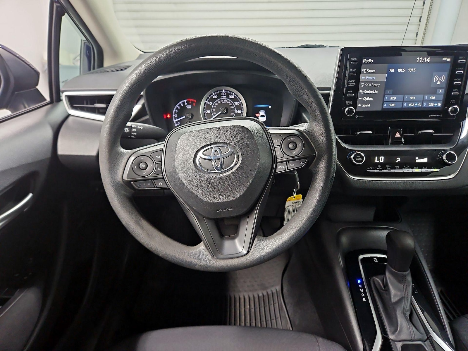 2021 Toyota Corolla LE - Photo 11