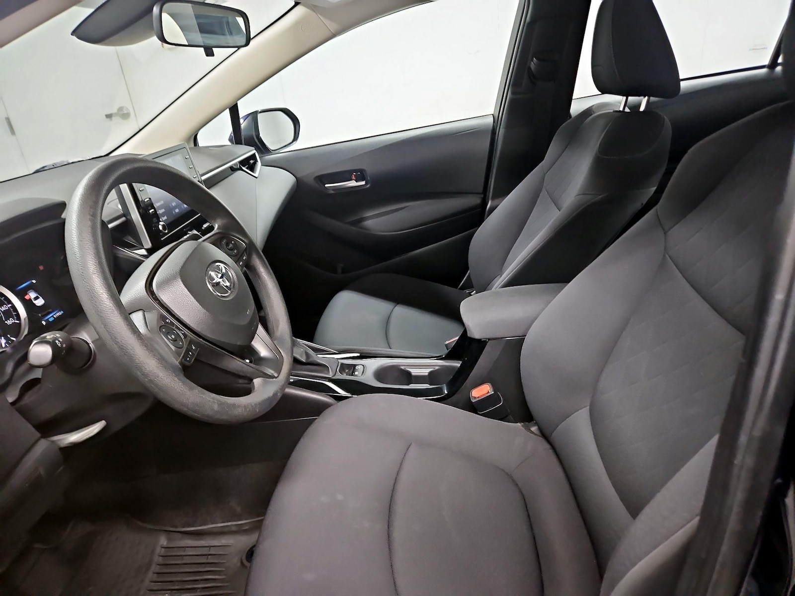 2021 Toyota Corolla LE - Photo 12