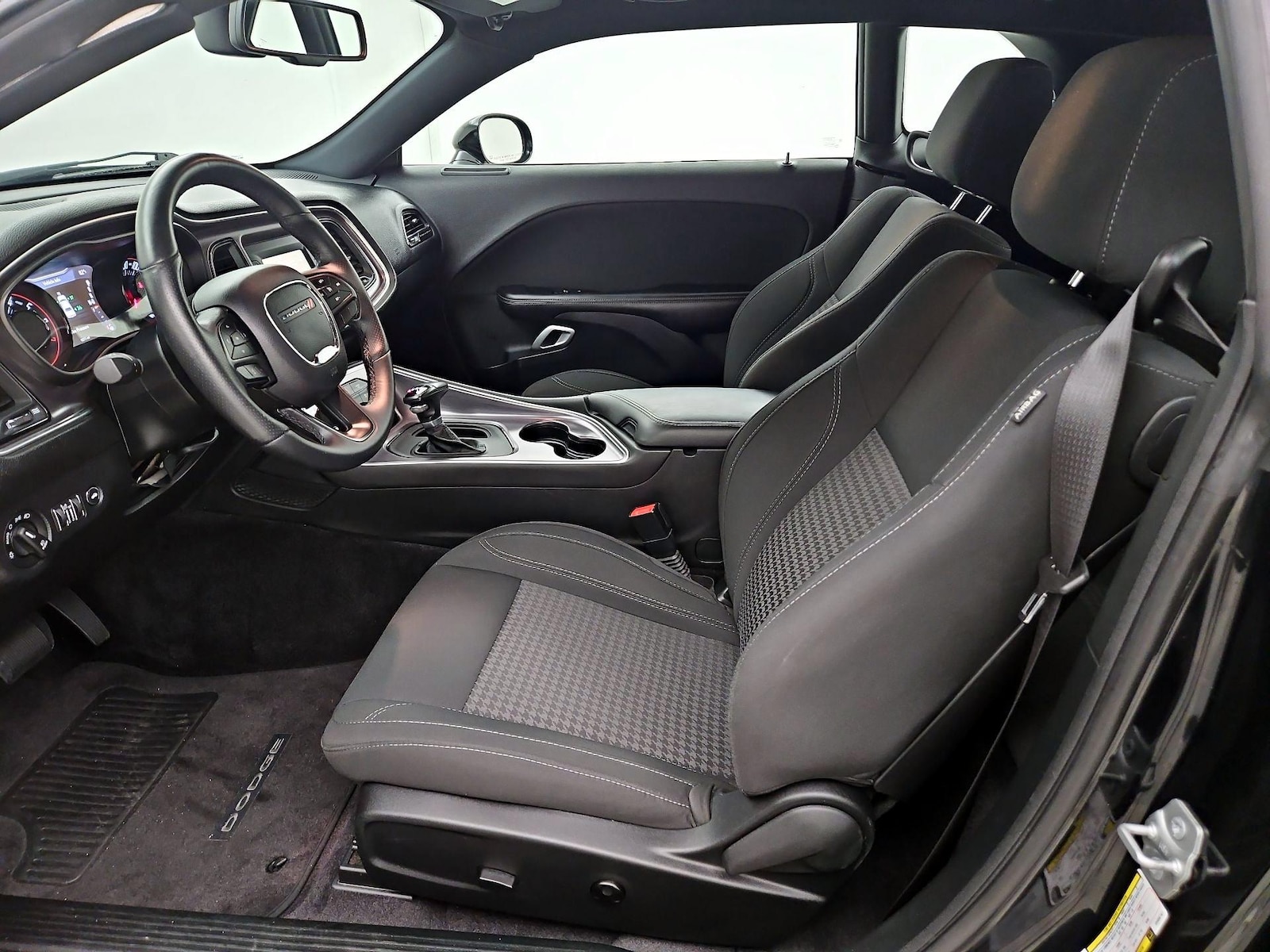 Power Seat(s) & Side Airbags