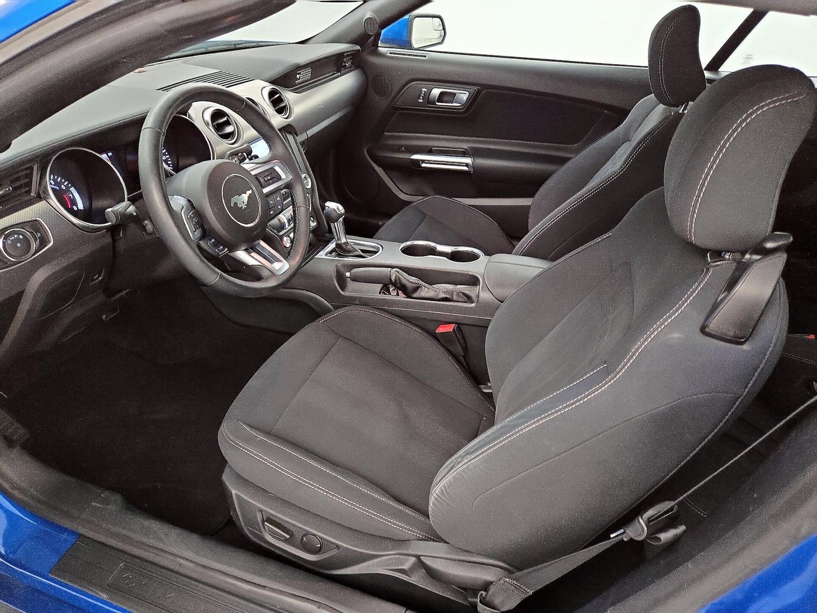 Power Seat(s) & Side Airbags