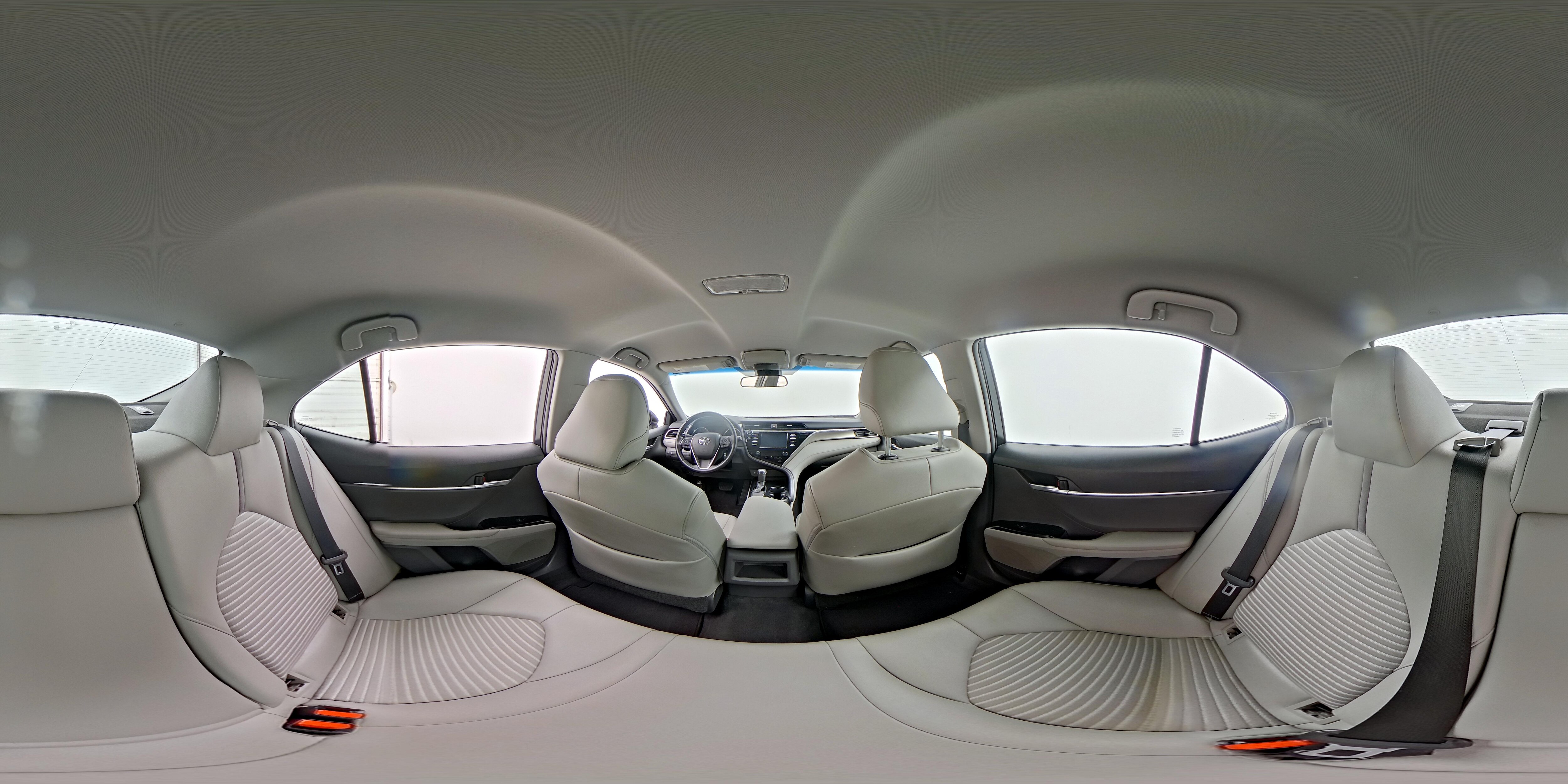 2018 Toyota Camry SE - Photo 25