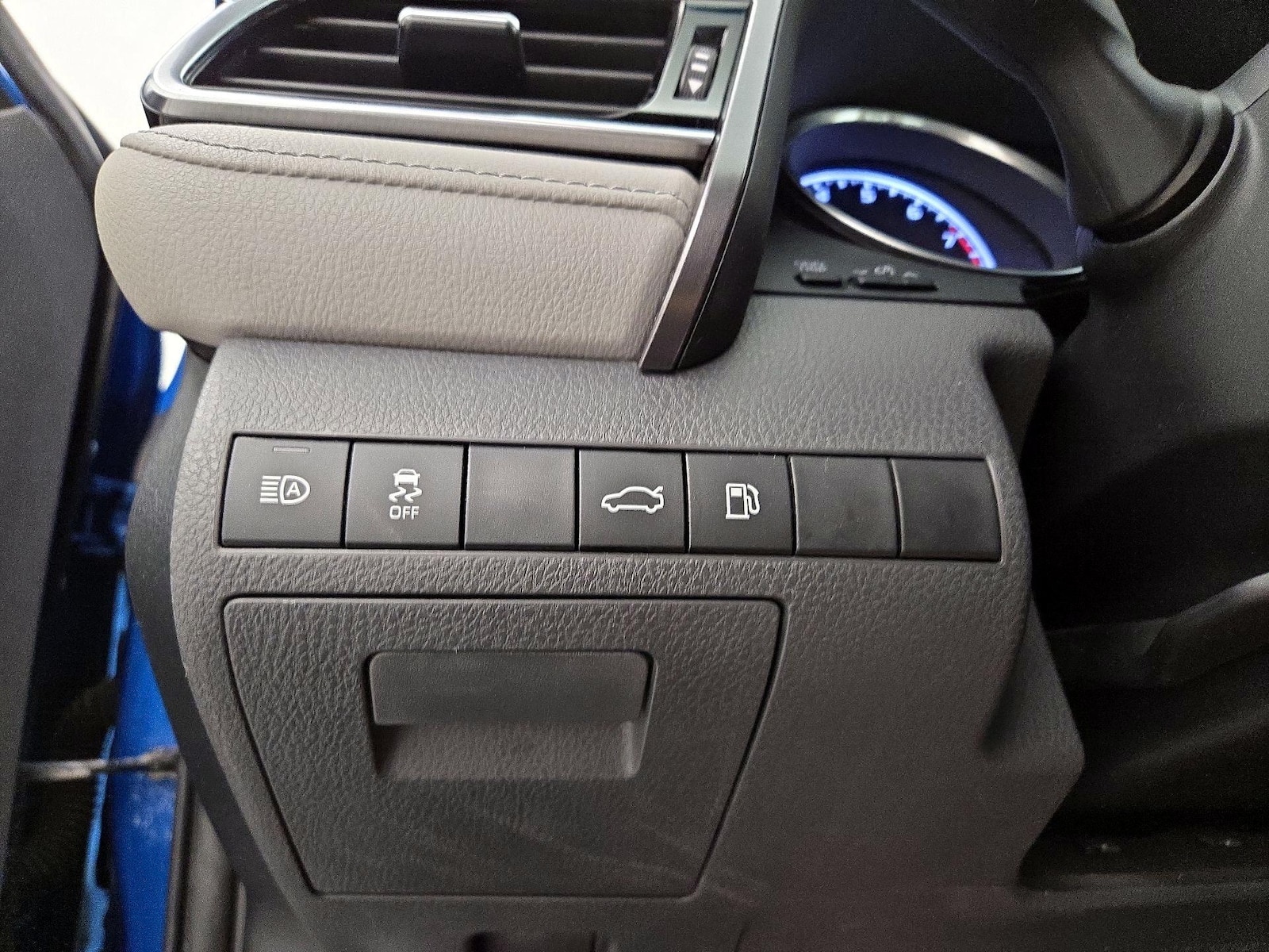 2018 Toyota Camry SE - Photo 14