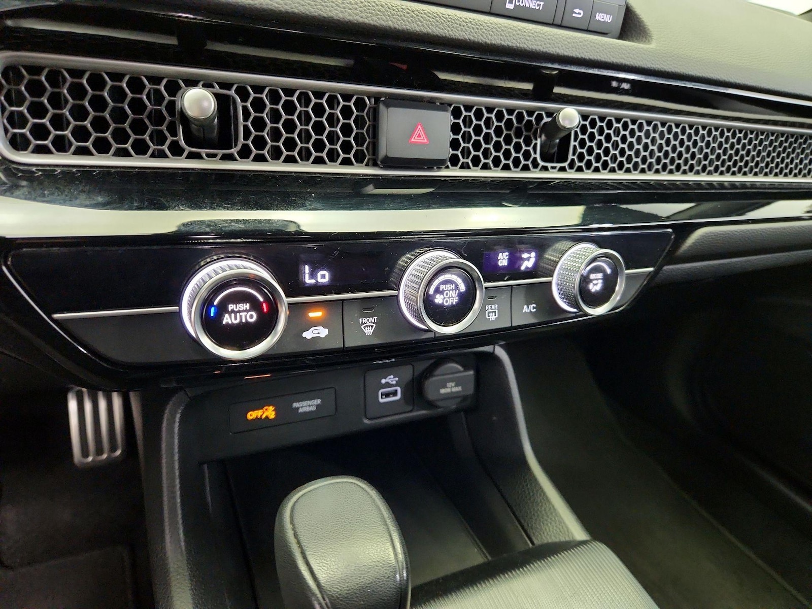 2024 Honda Civic Sport - Photo 17