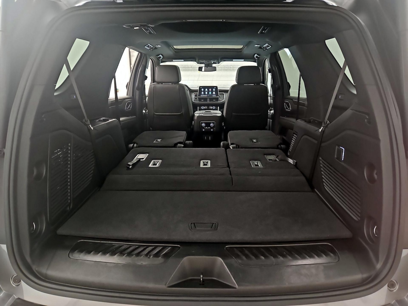 2021 Chevrolet Tahoe LT - Photo 24
