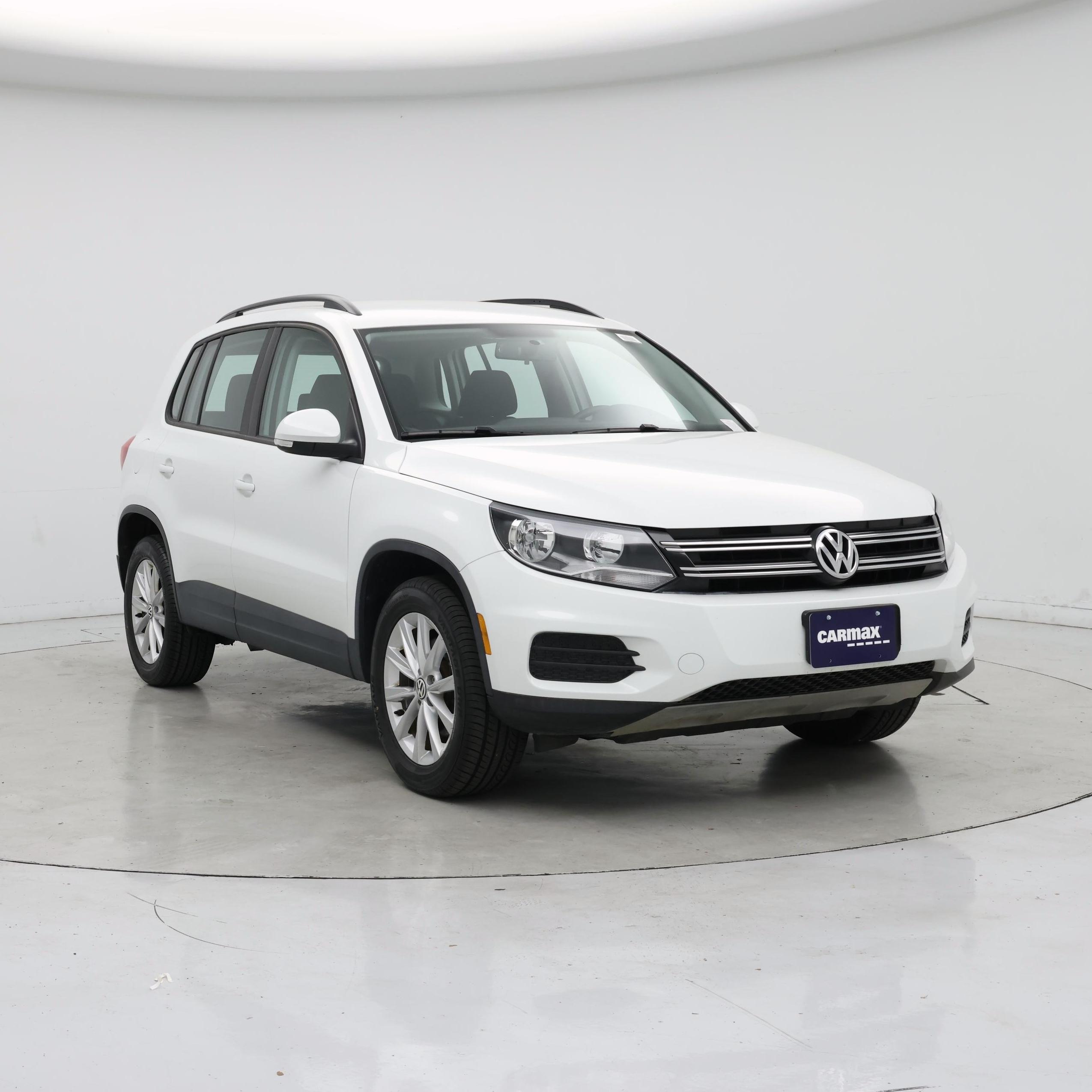 White 2017 Volkswagen Tiguan SUV / Crossover All-Wheel Drive Automatic