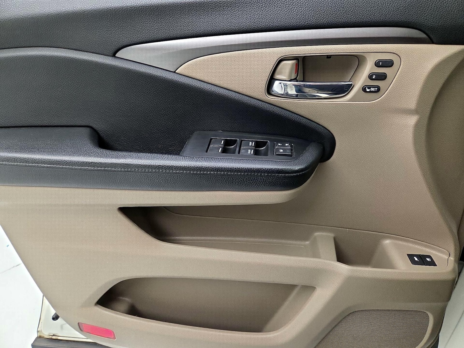 2019 Honda Pilot EX-L - Photo 13