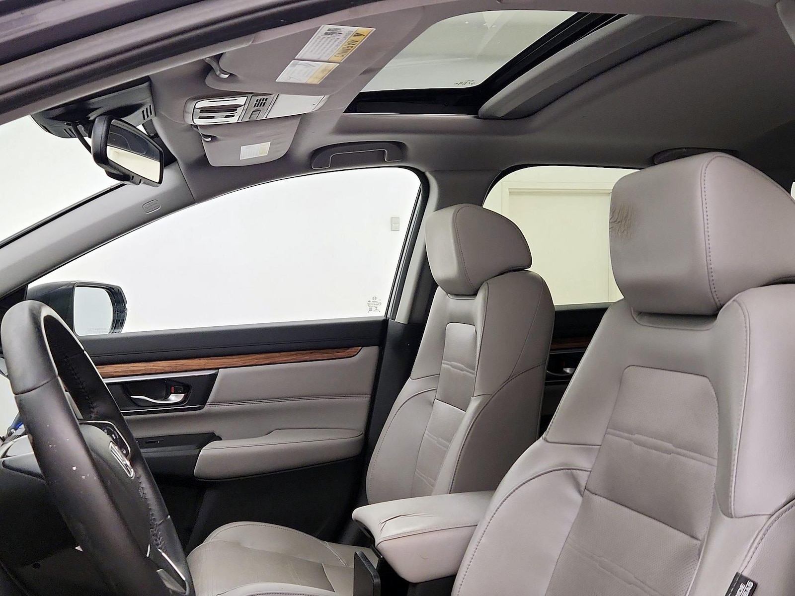 Sunroof(s) & Overhead Airbags