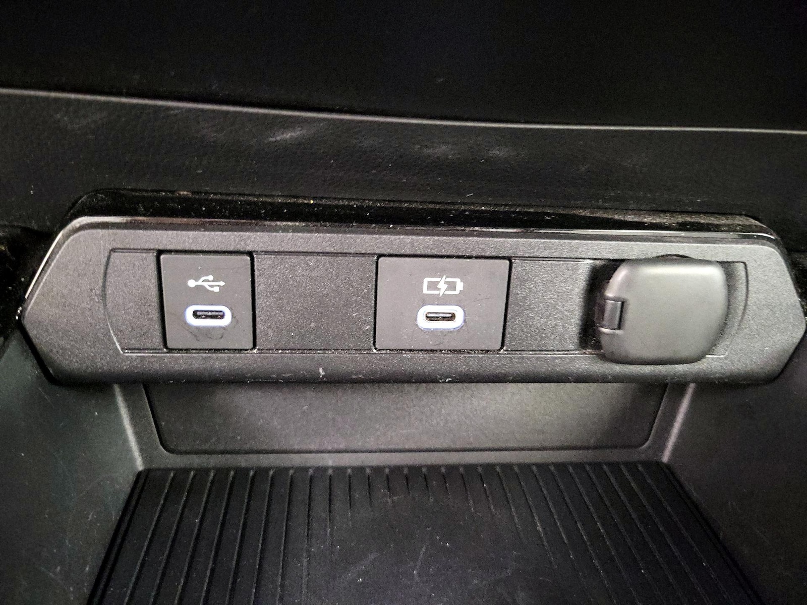2024 Toyota Prius Limited - Photo 20