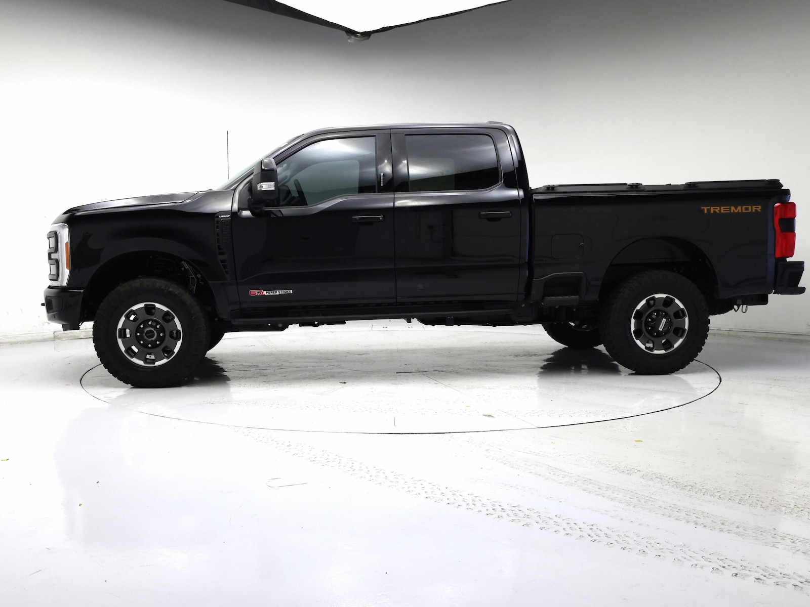 2023 Ford F-250 Super Duty Lariat - Photo 4