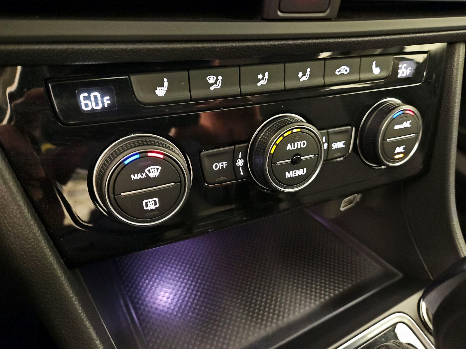2019 Volkswagen Jetta SEL - Photo 16