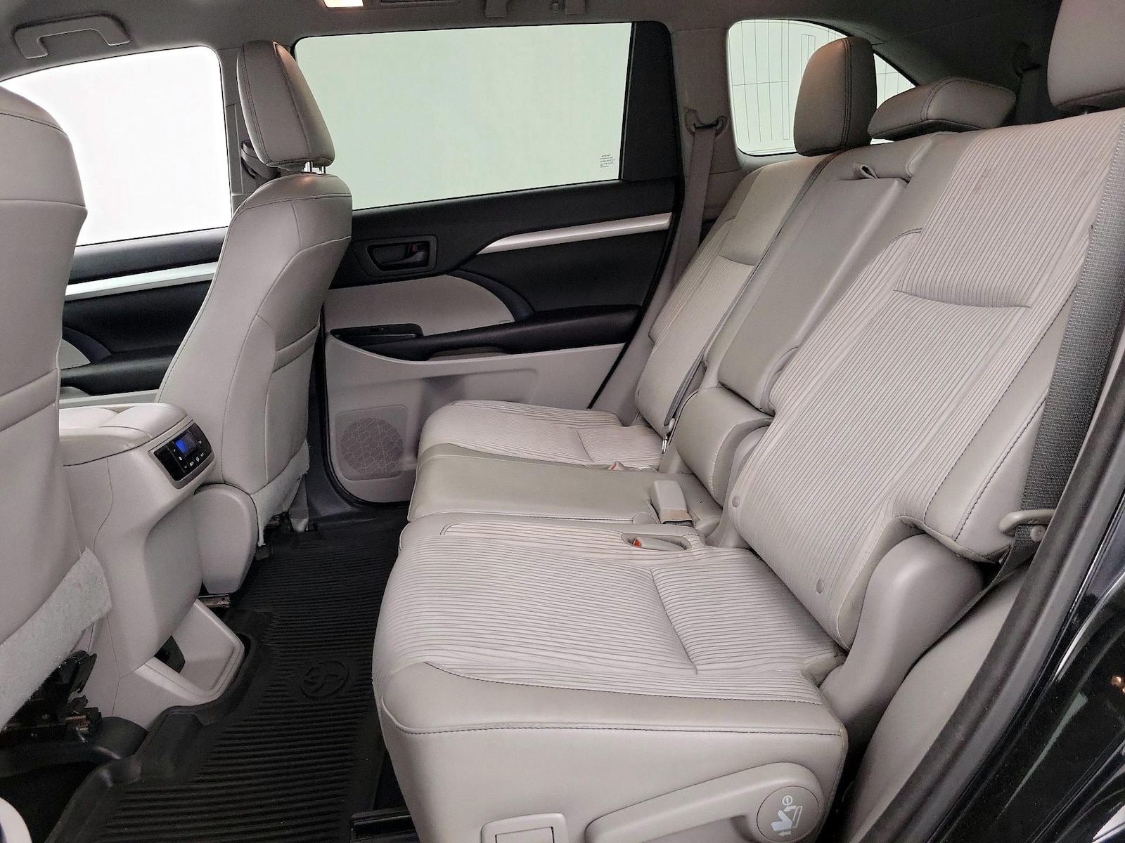 Rear Air Conditioning