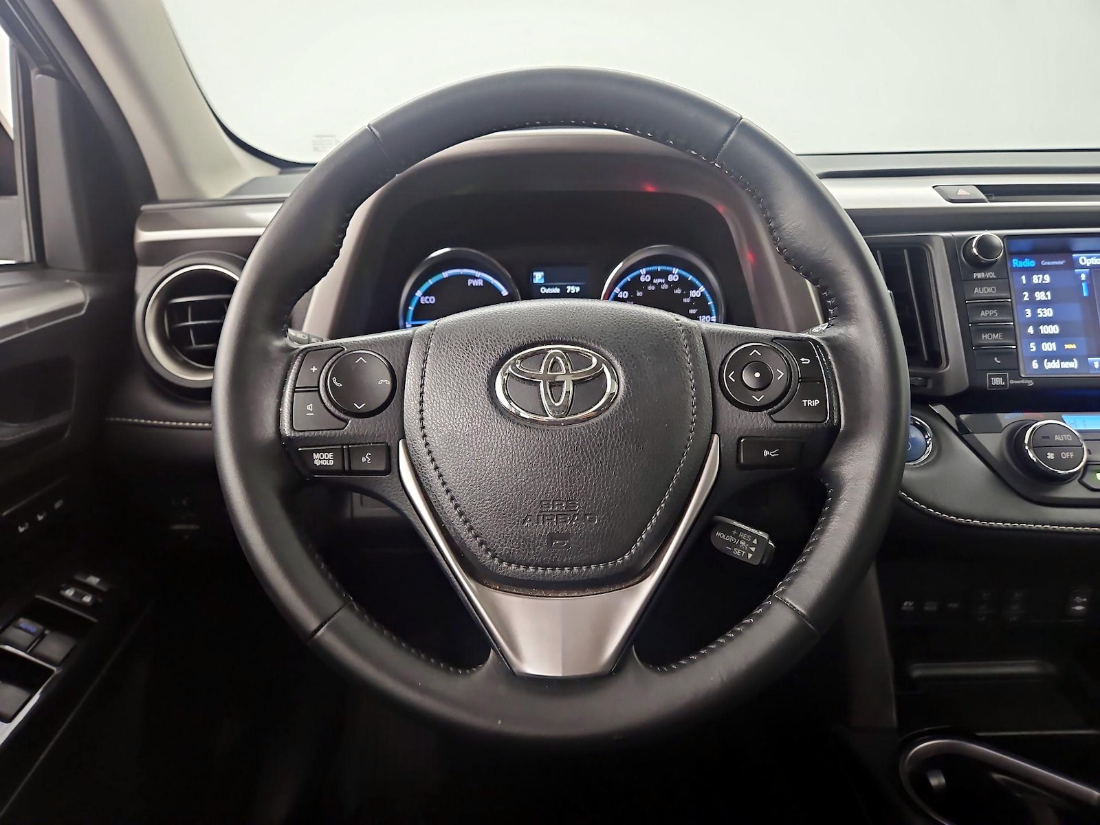 2017 Toyota RAV4 Limited - Photo 11