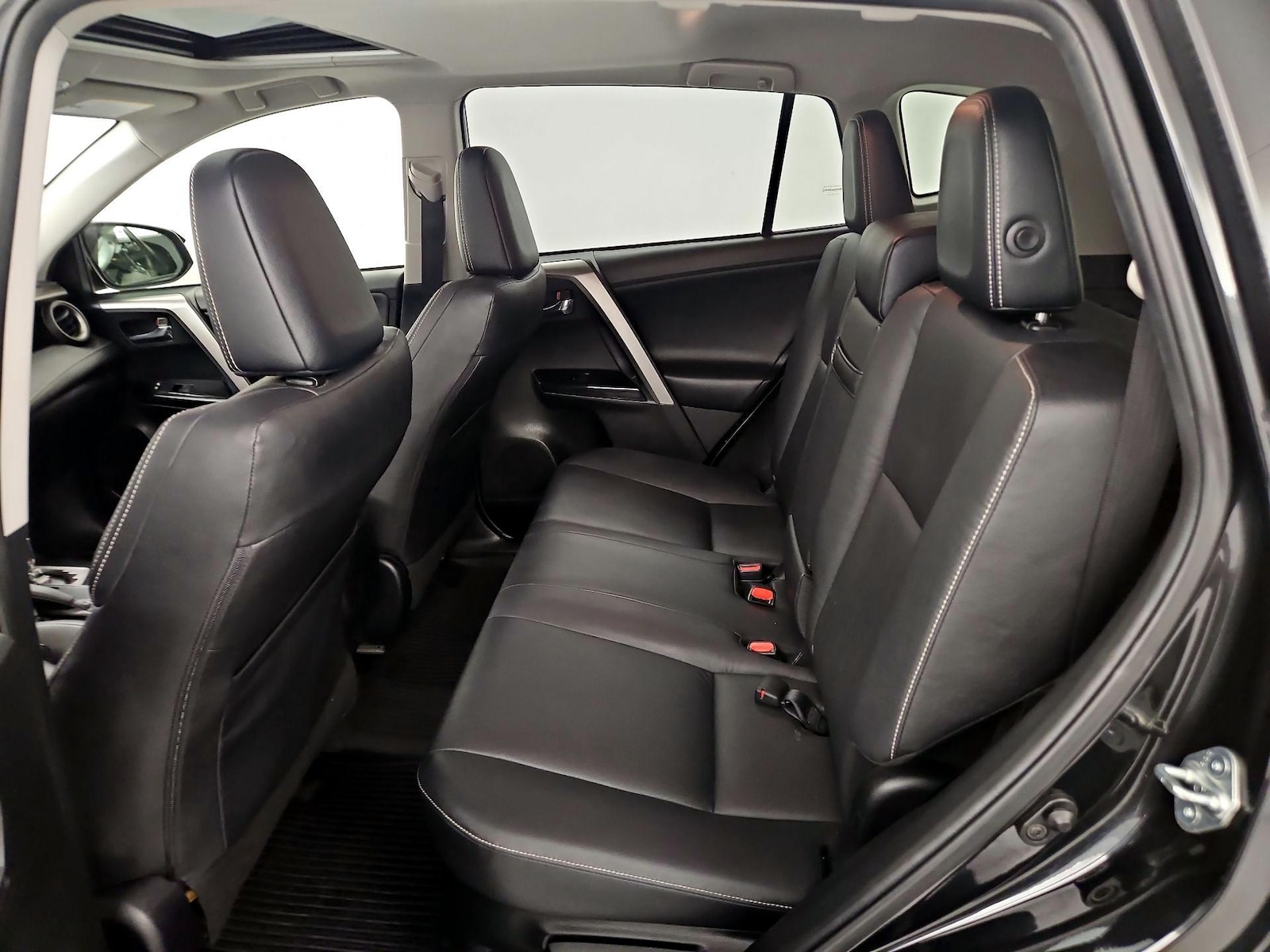 2017 Toyota RAV4 Limited - Photo 21