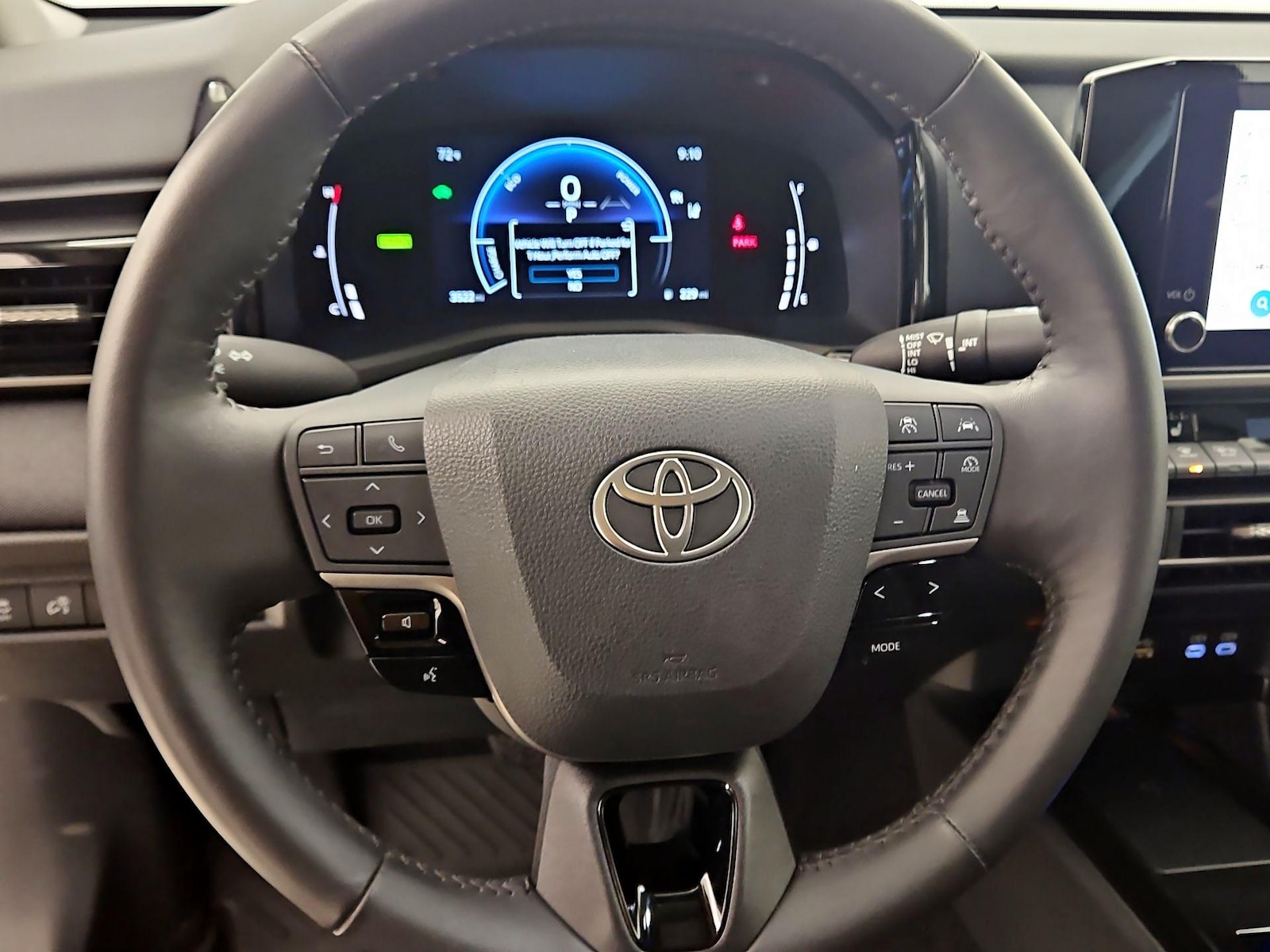 2026 Toyota Camry LE - Photo 11