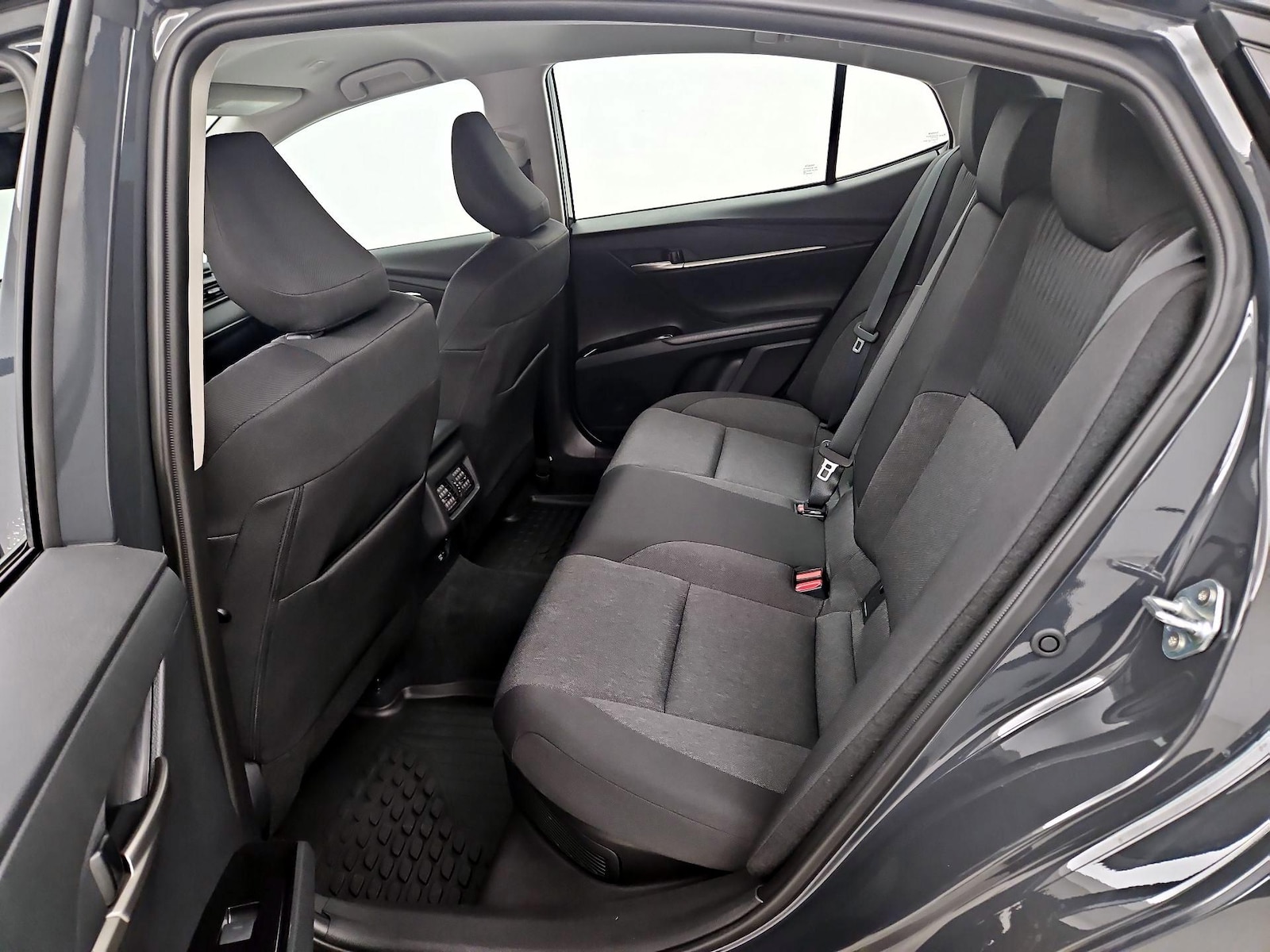 2026 Toyota Camry LE - Photo 20
