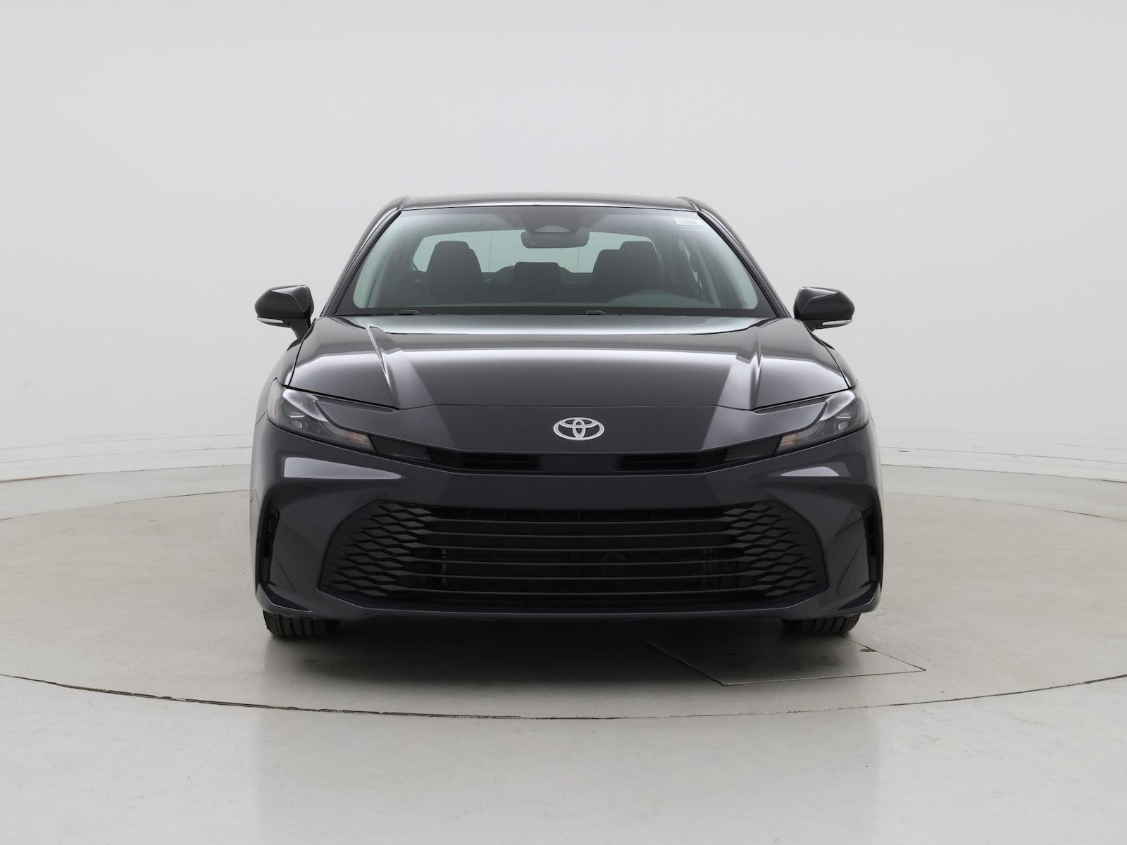 2026 Toyota Camry LE - Photo 6