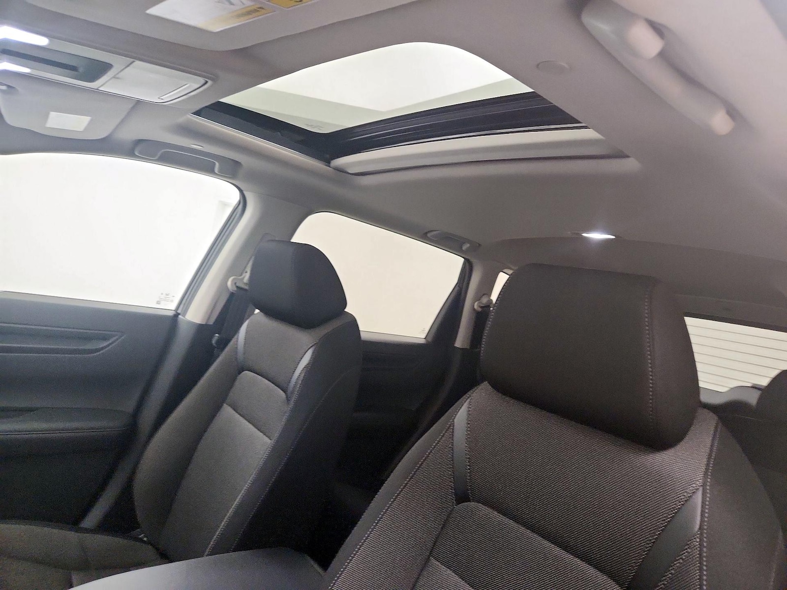 Sunroof(s) & Overhead Airbags