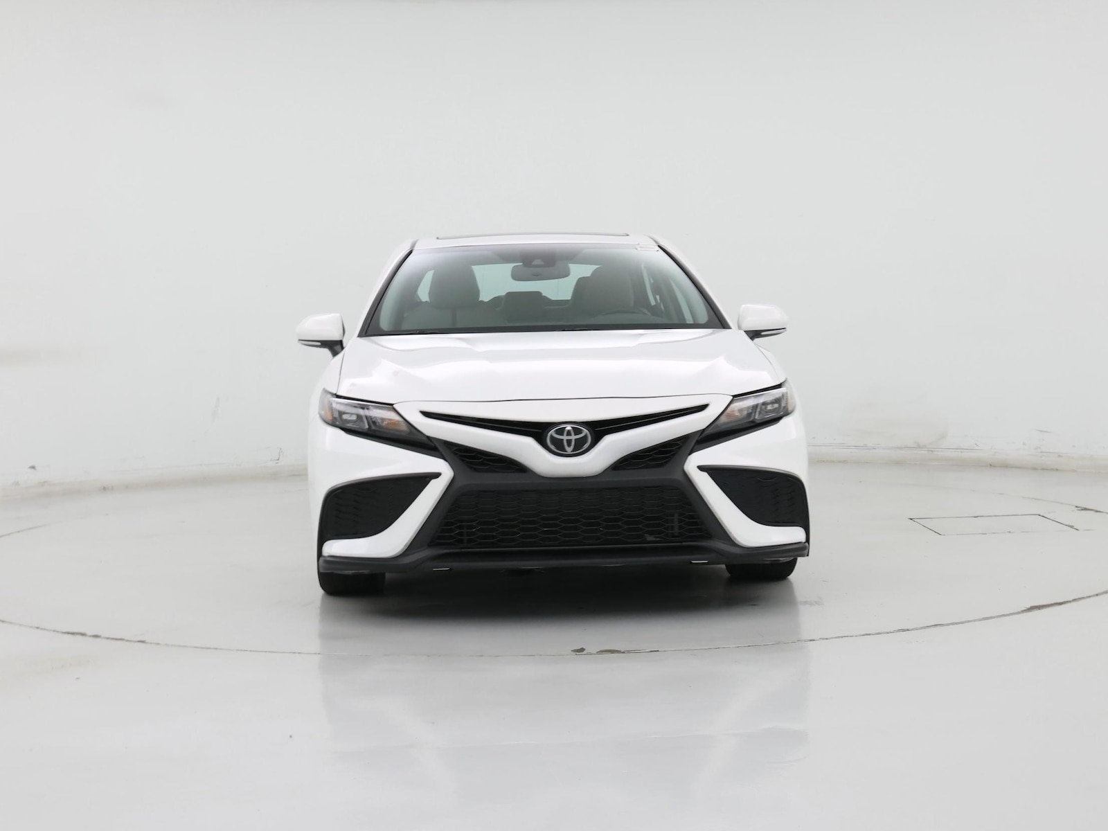 2023 Toyota Camry SE - Photo 6