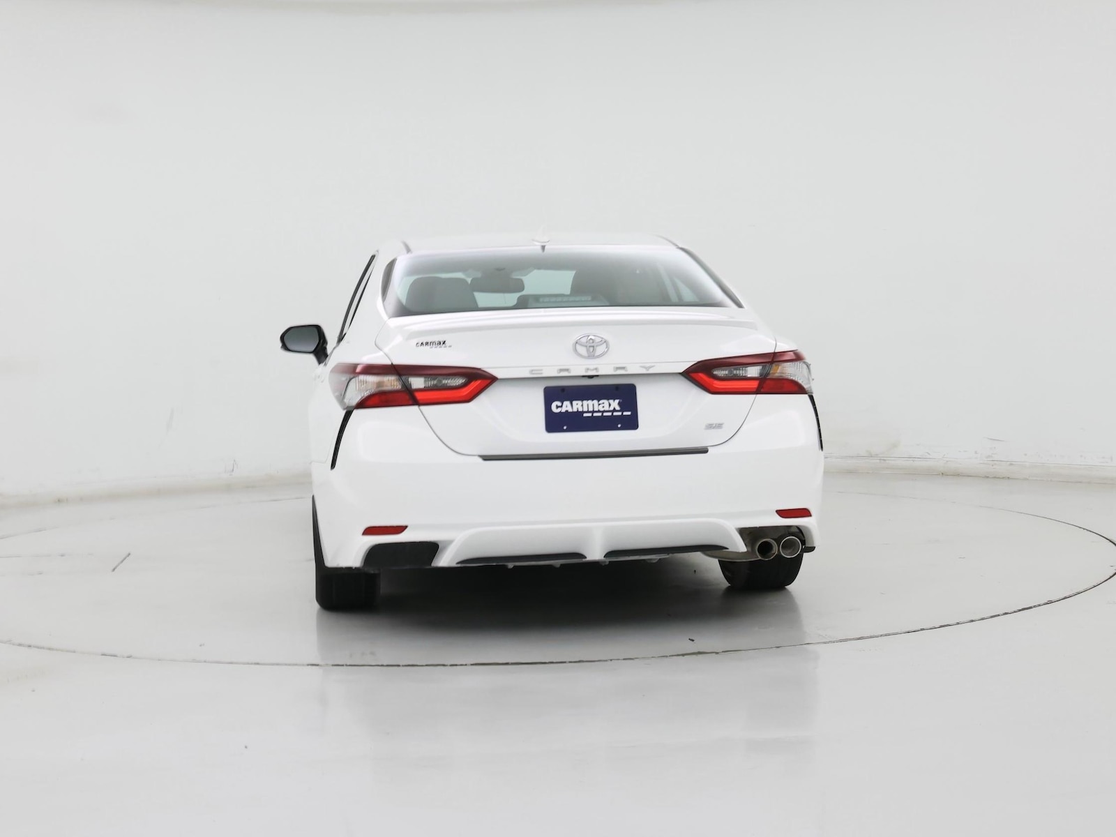 2023 Toyota Camry SE - Photo 7