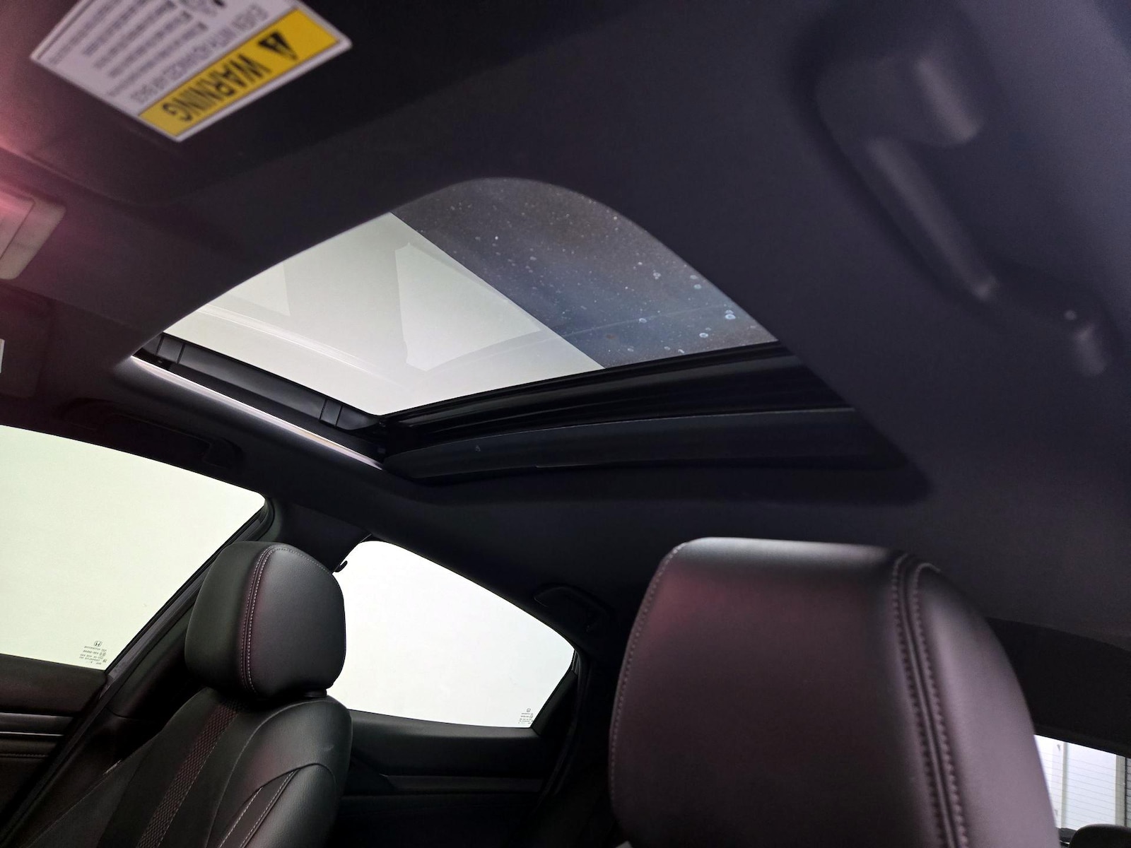 Sunroof(s) & Overhead Airbags