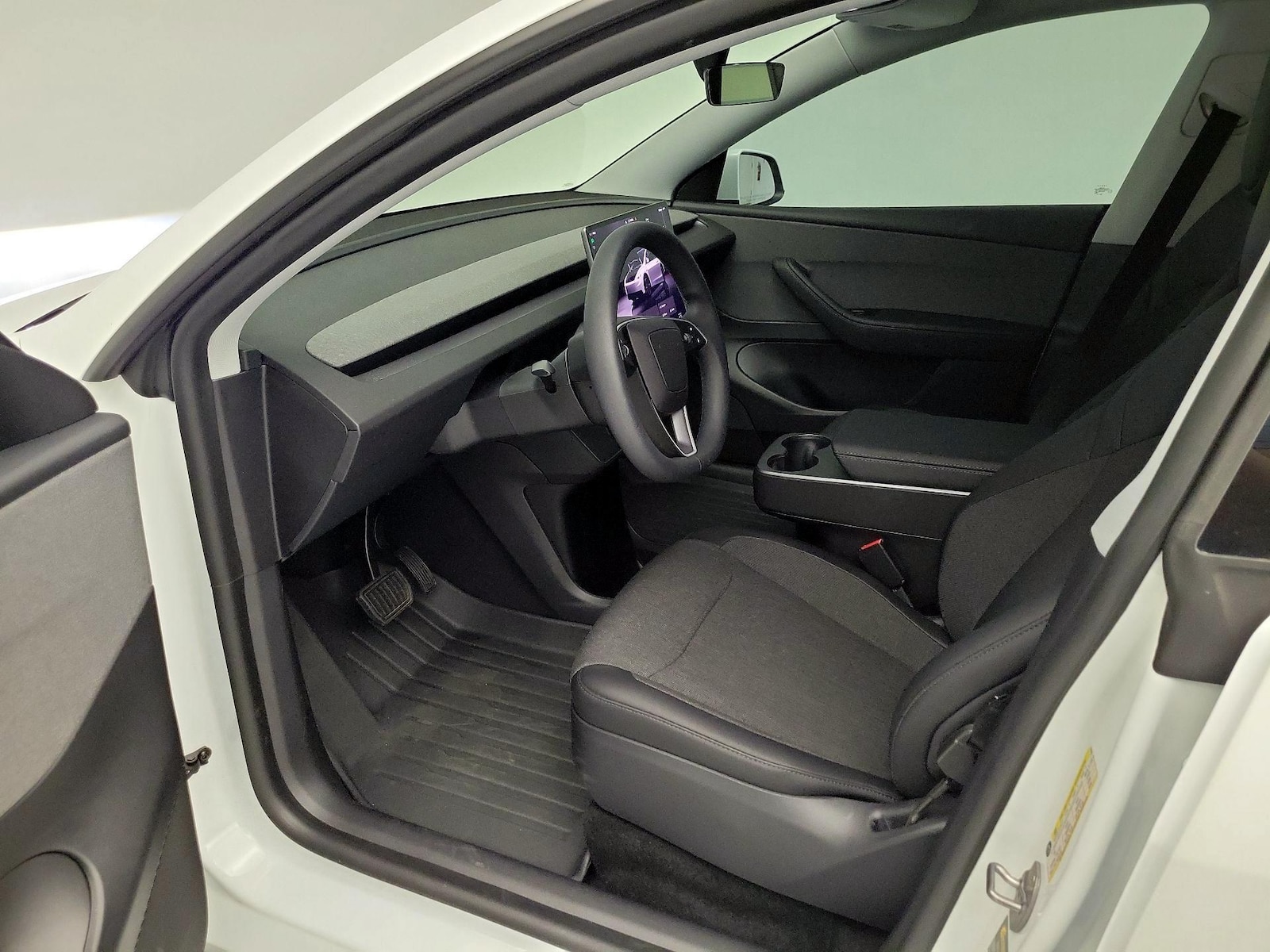 2026 Tesla Model Y Long Range - Photo 12