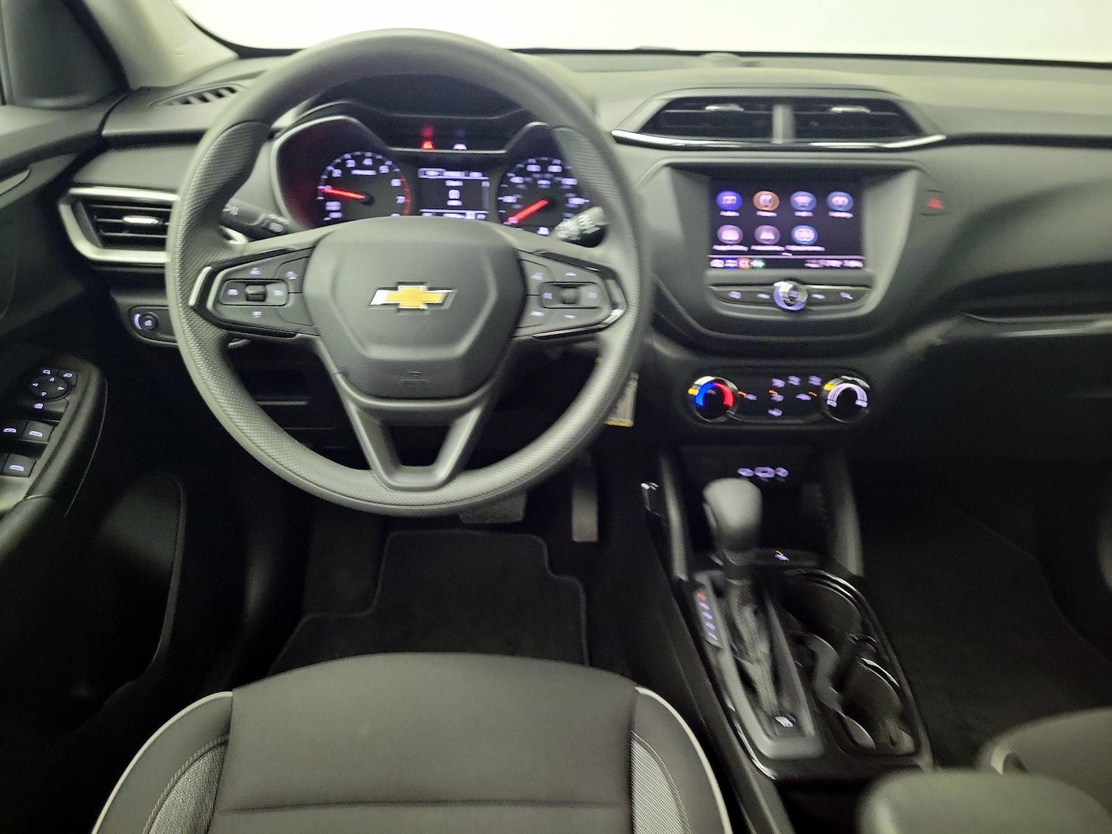 2023 Chevrolet TrailBlazer LS - Photo 11