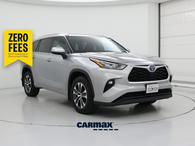 Silver 2020 Toyota Highlander Hybrid SUV / Crossover All-Wheel Drive Automatic