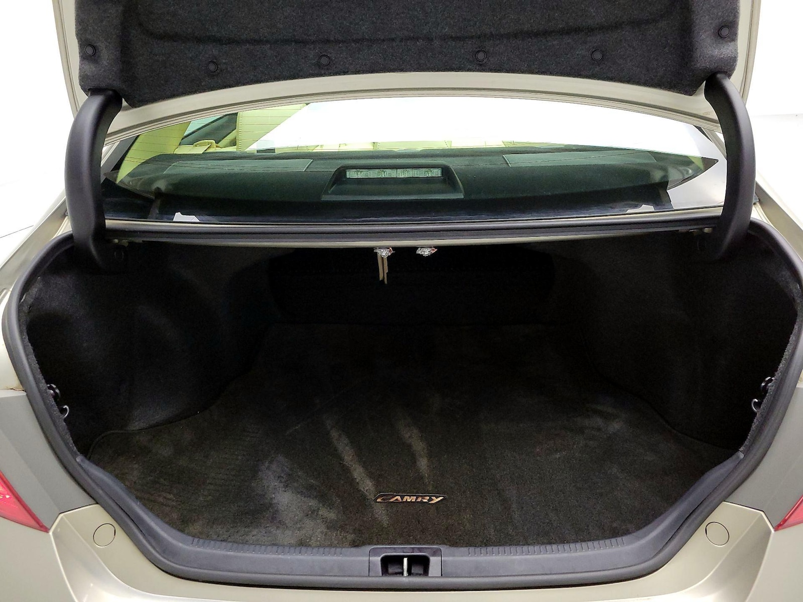 2015 Toyota Camry XLE - Photo 21