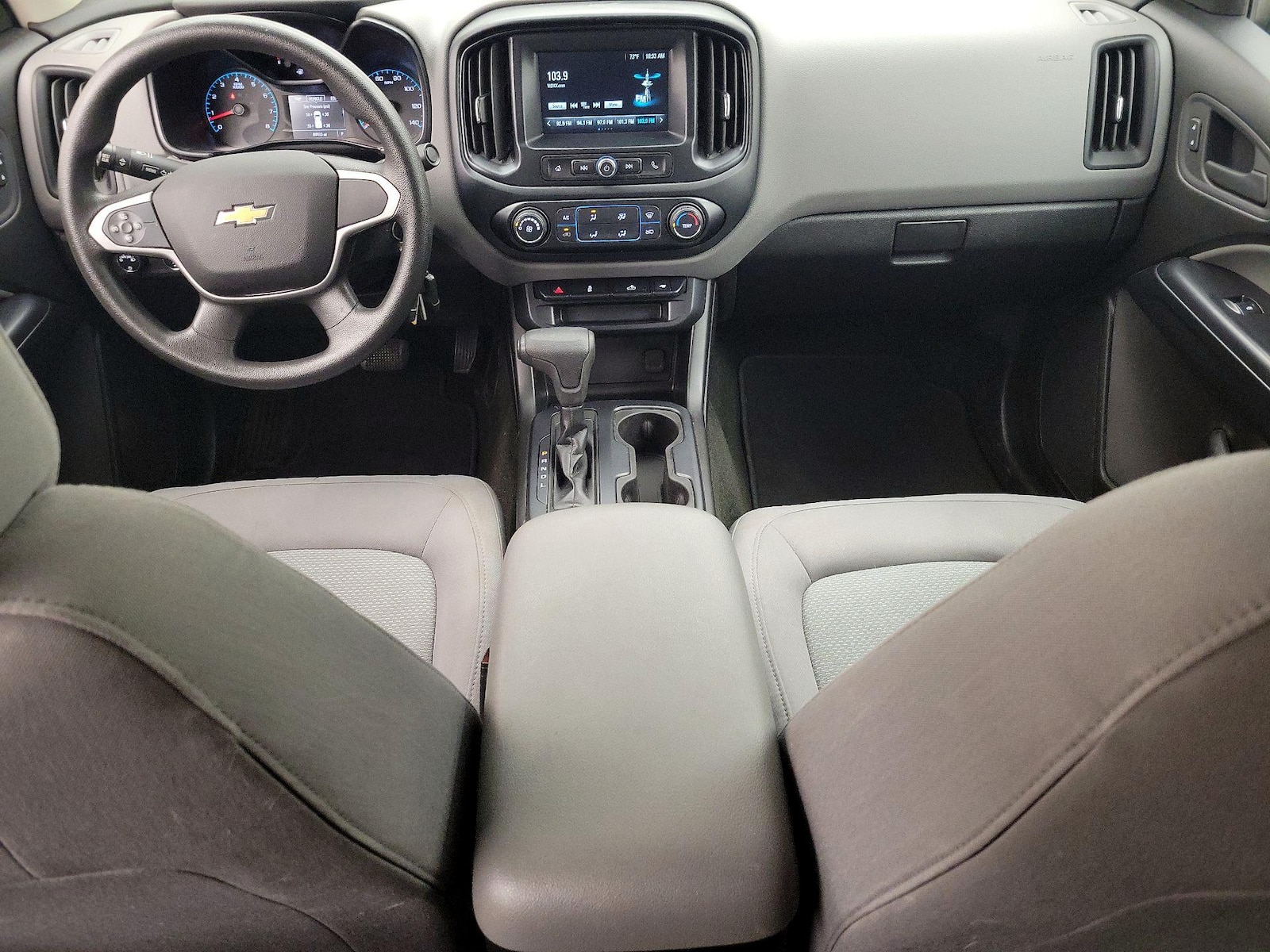 Photo 10