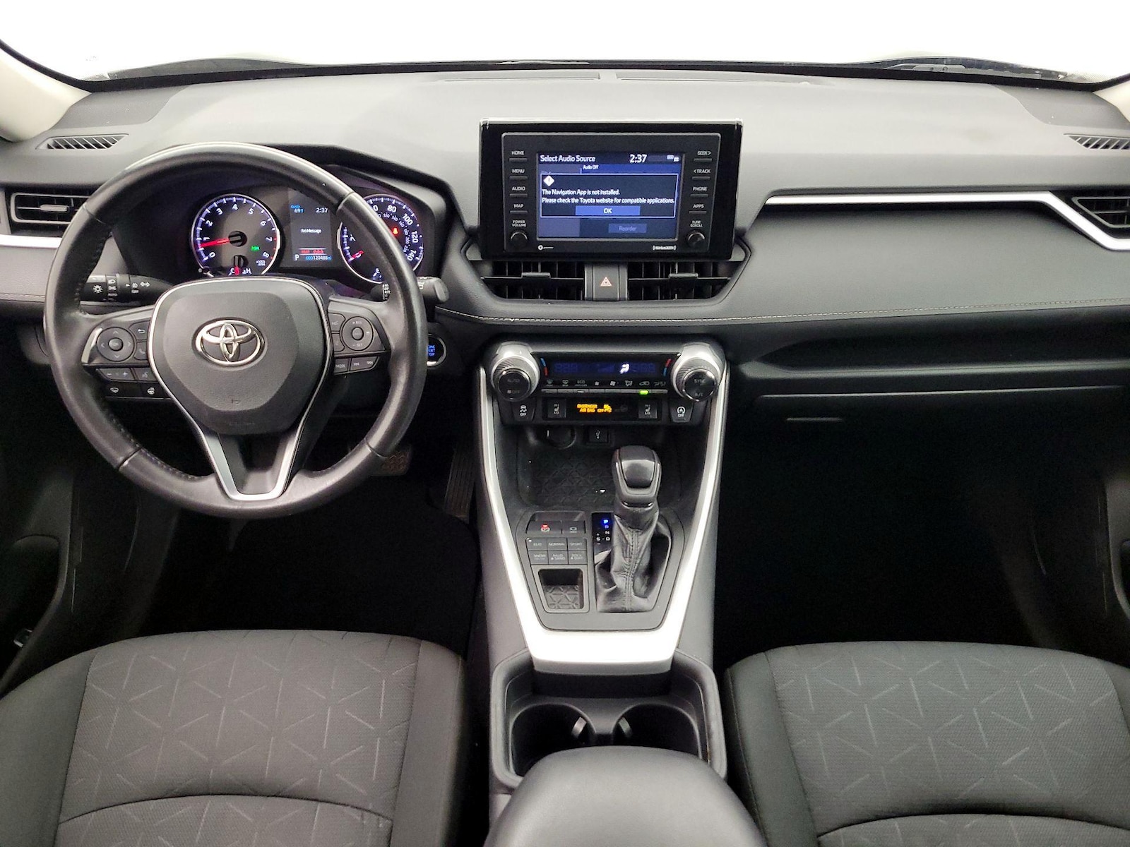 2020 Toyota RAV4 XLE - Photo 10