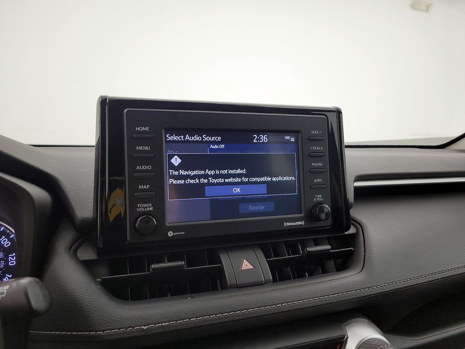 2020 Toyota RAV4 XLE - Photo 15