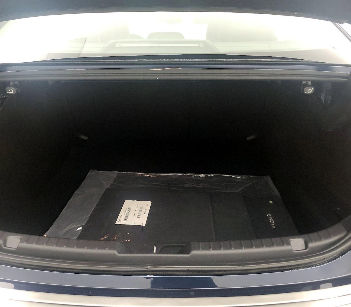 Trunk/Cargo (Seats Up)