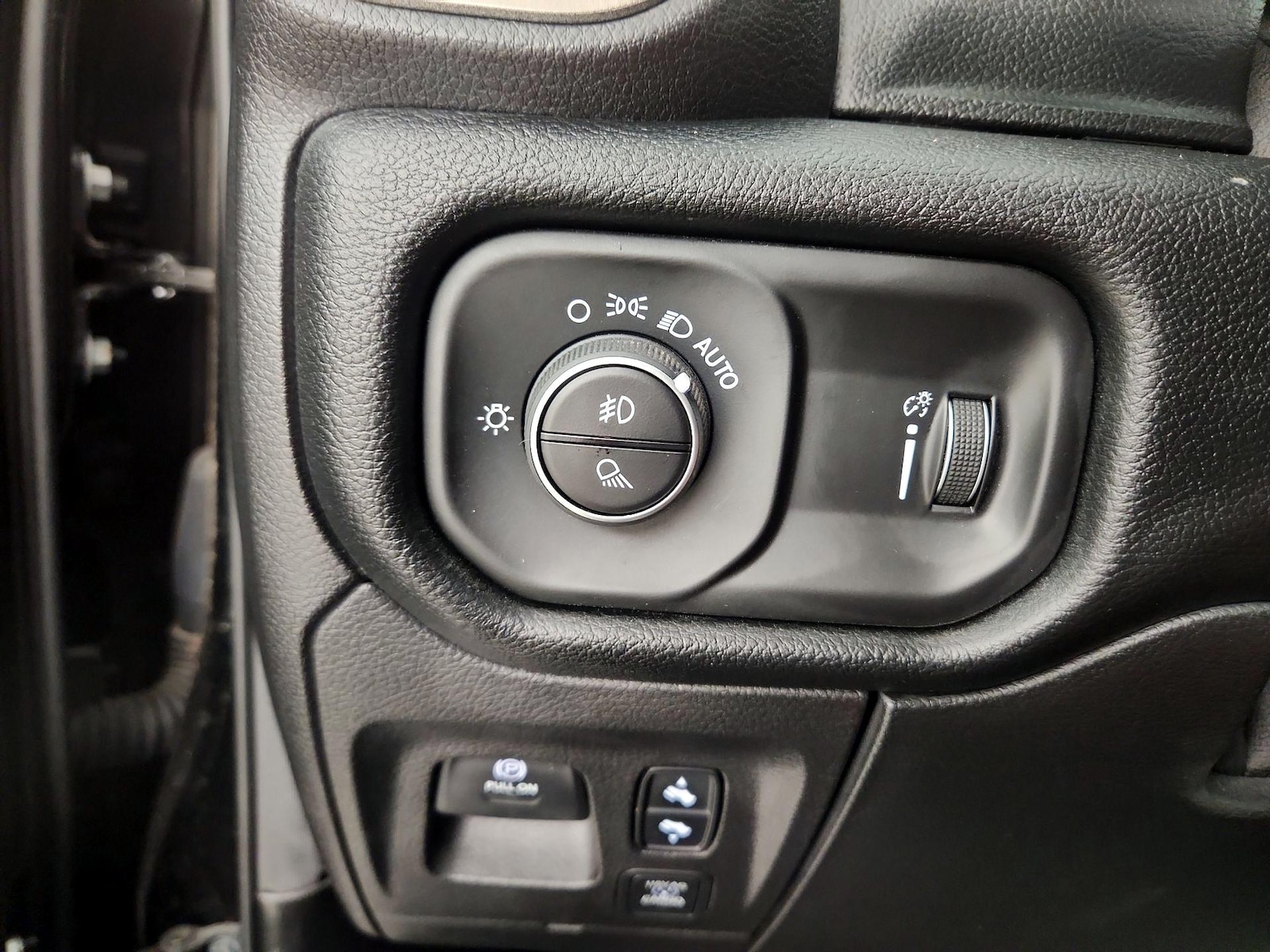 2020 RAM Ram 1500 Pickup Rebel - Photo 14