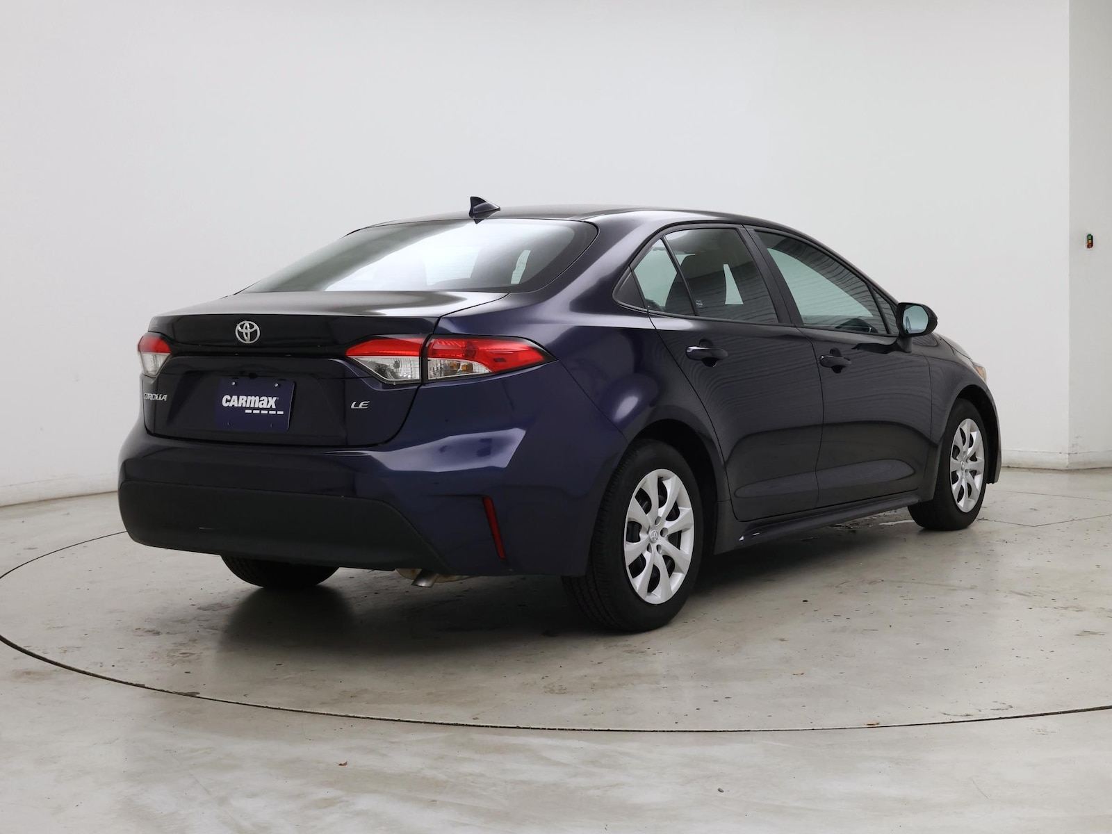 2024 Toyota Corolla LE - Photo 9