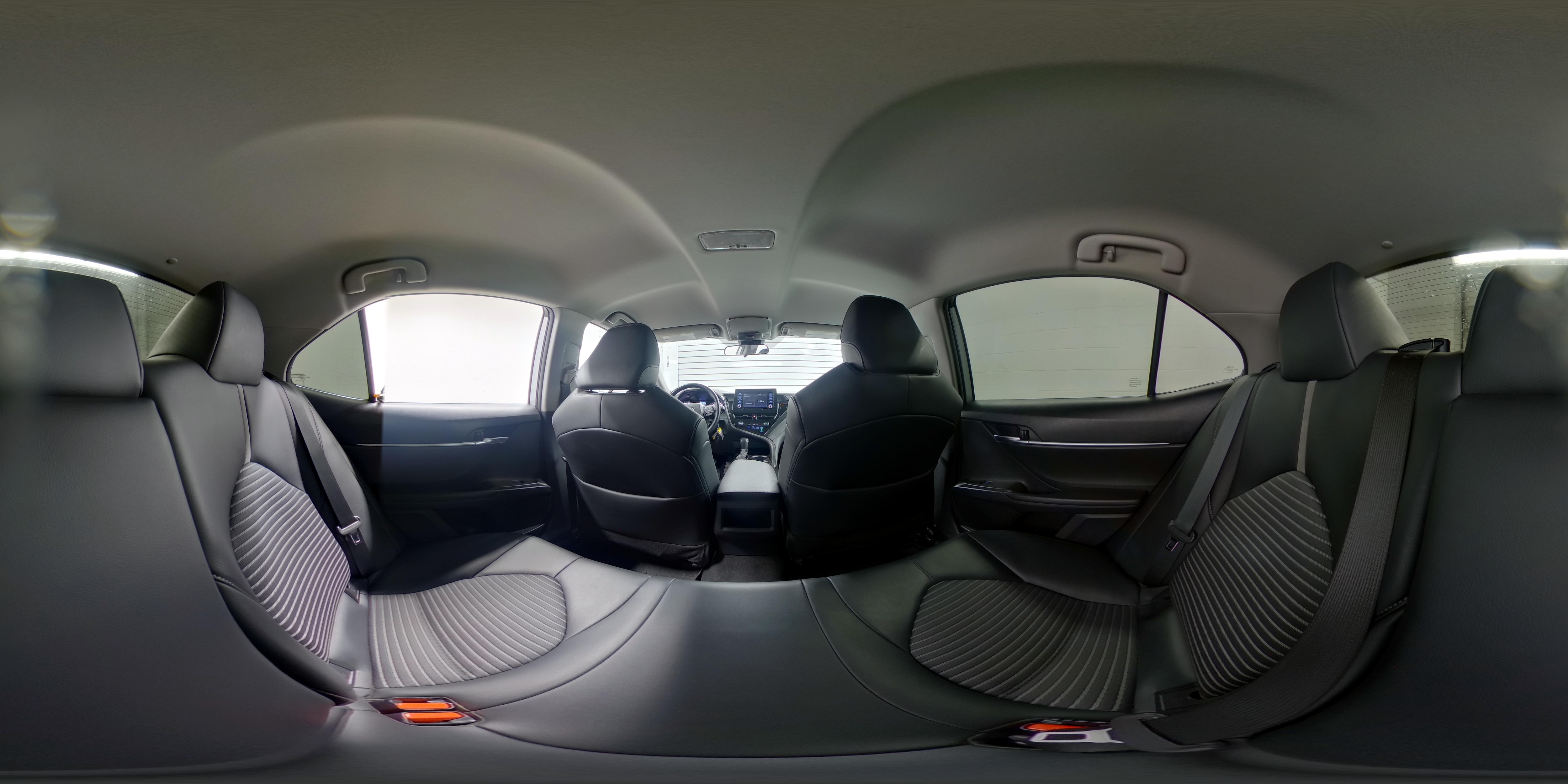 2021 Toyota Camry SE - Photo 22