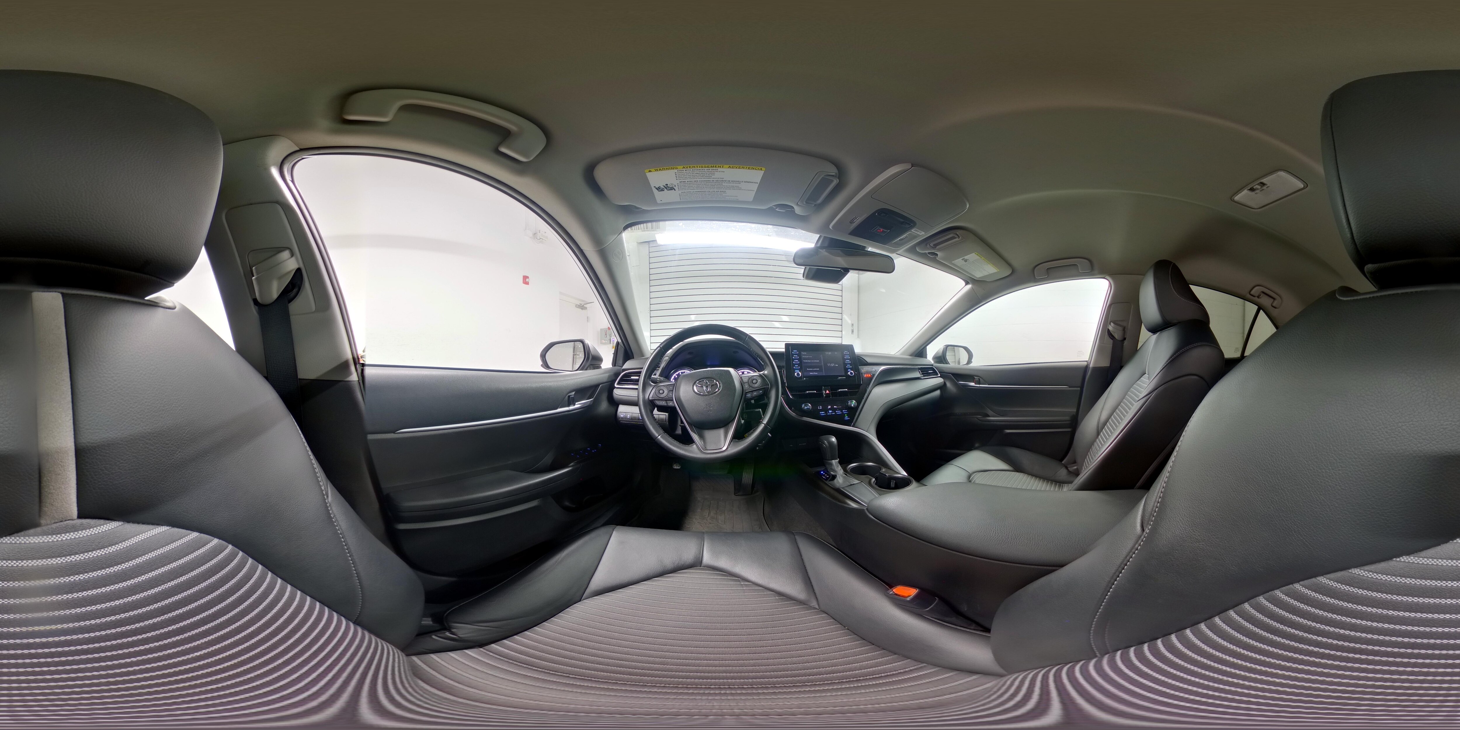 2021 Toyota Camry SE - Photo 23