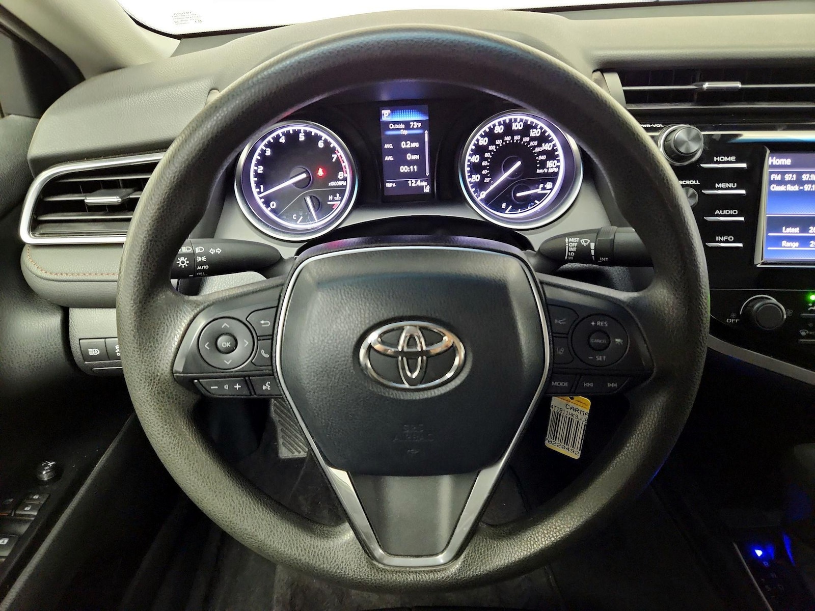 2018 Toyota Camry LE - Photo 11