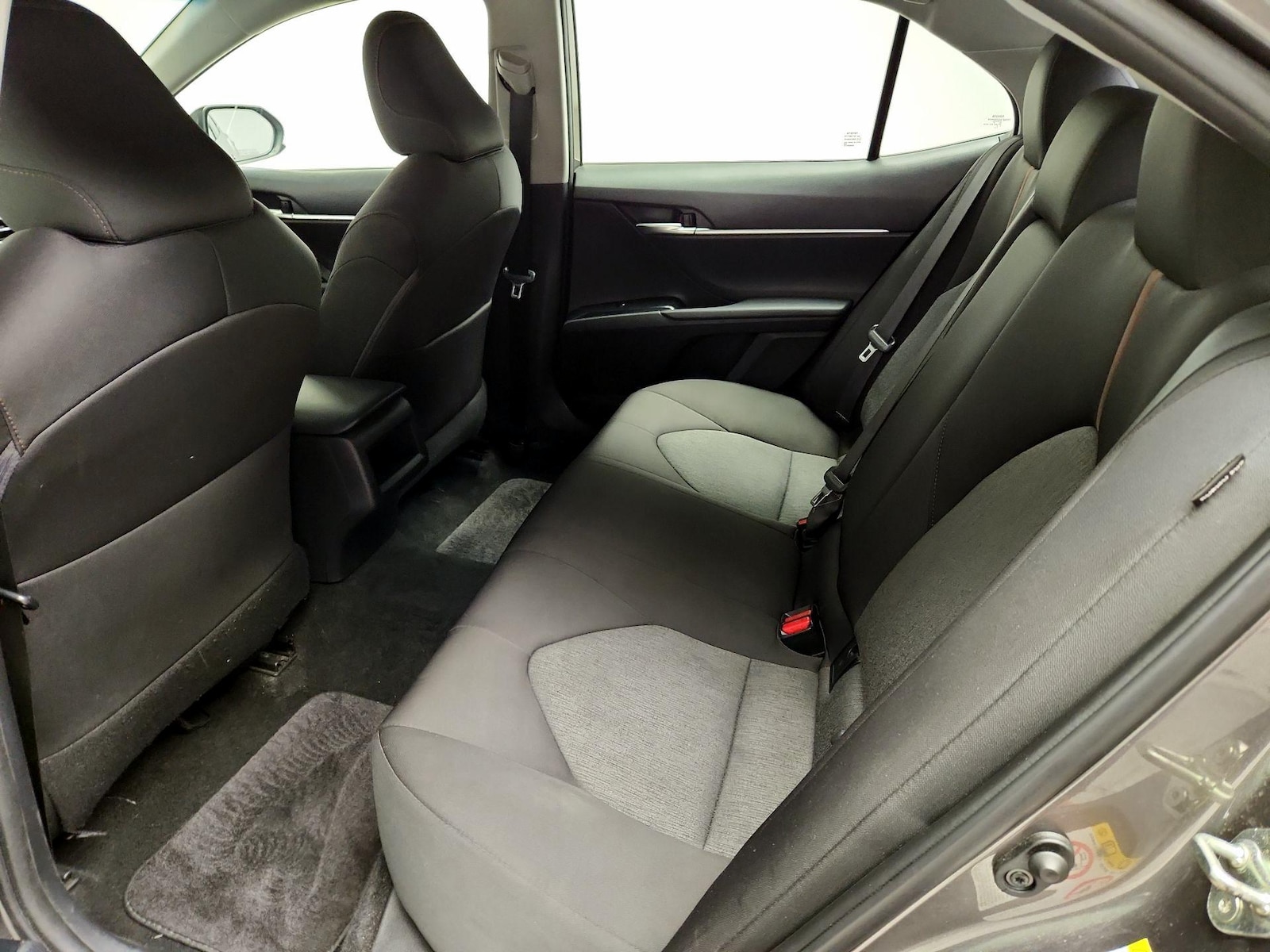 2018 Toyota Camry LE - Photo 20