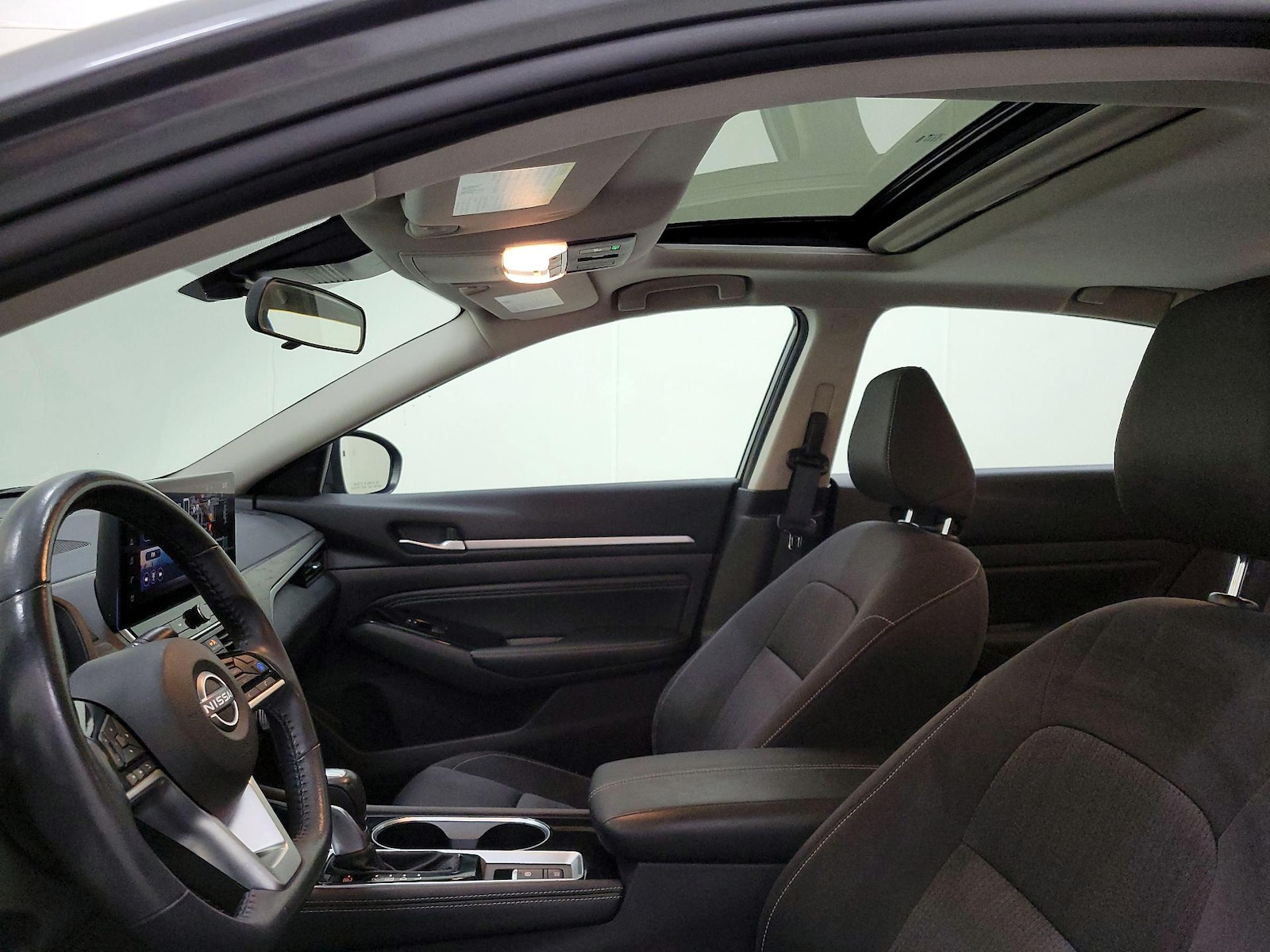 Sunroof(s) & Overhead Airbags