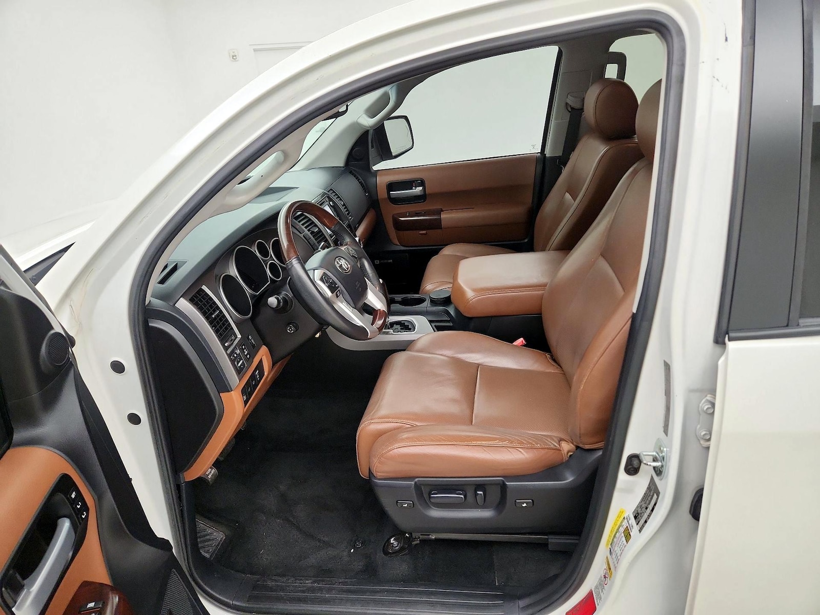 2016 Toyota Sequoia Platinum - Photo 12