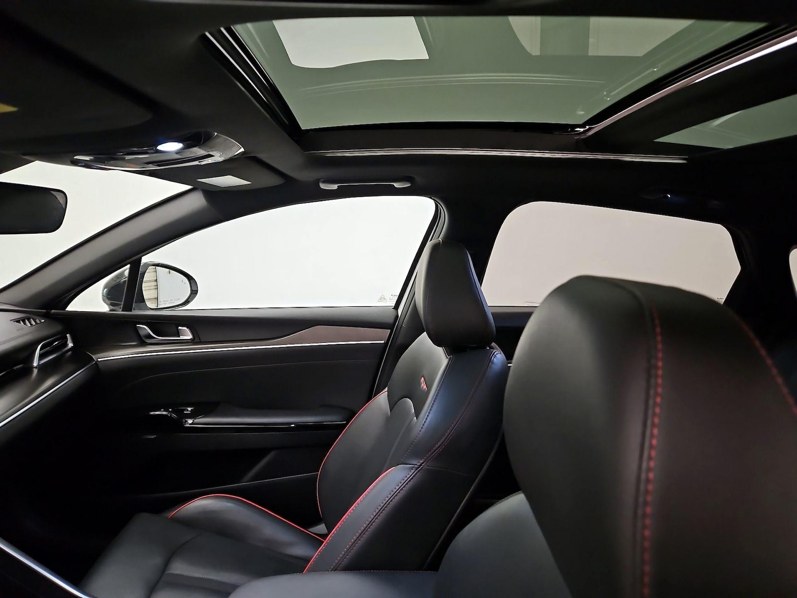 2022 Kia K5 GT - Photo 21