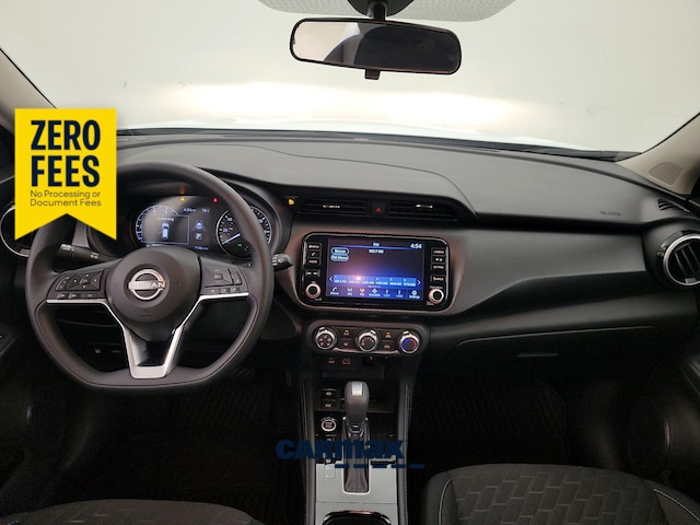 White 2024 Nissan Kicks SUV / Crossover Front-Wheel Drive Automatic