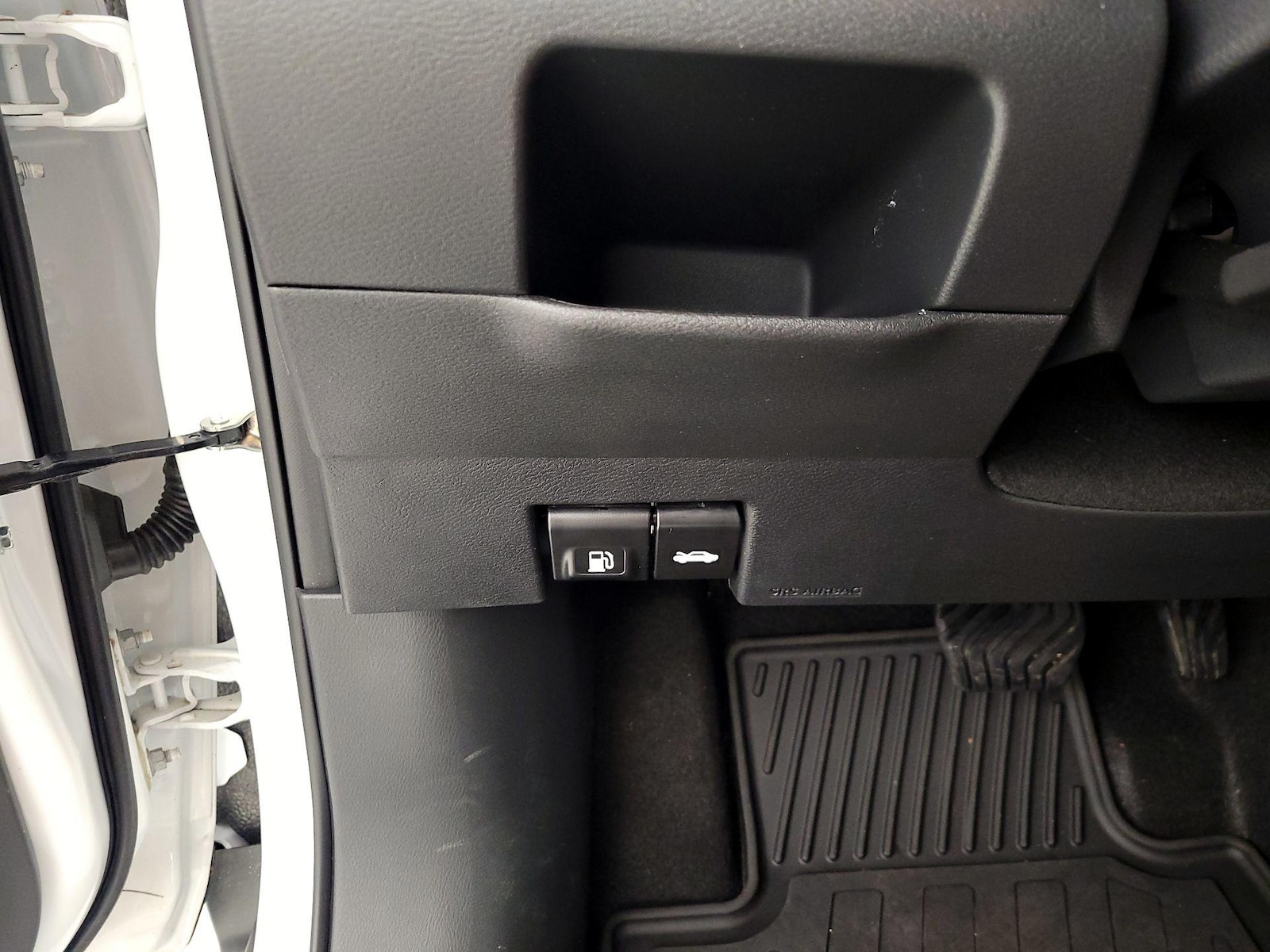 2024 Nissan Kicks SV - Photo 14
