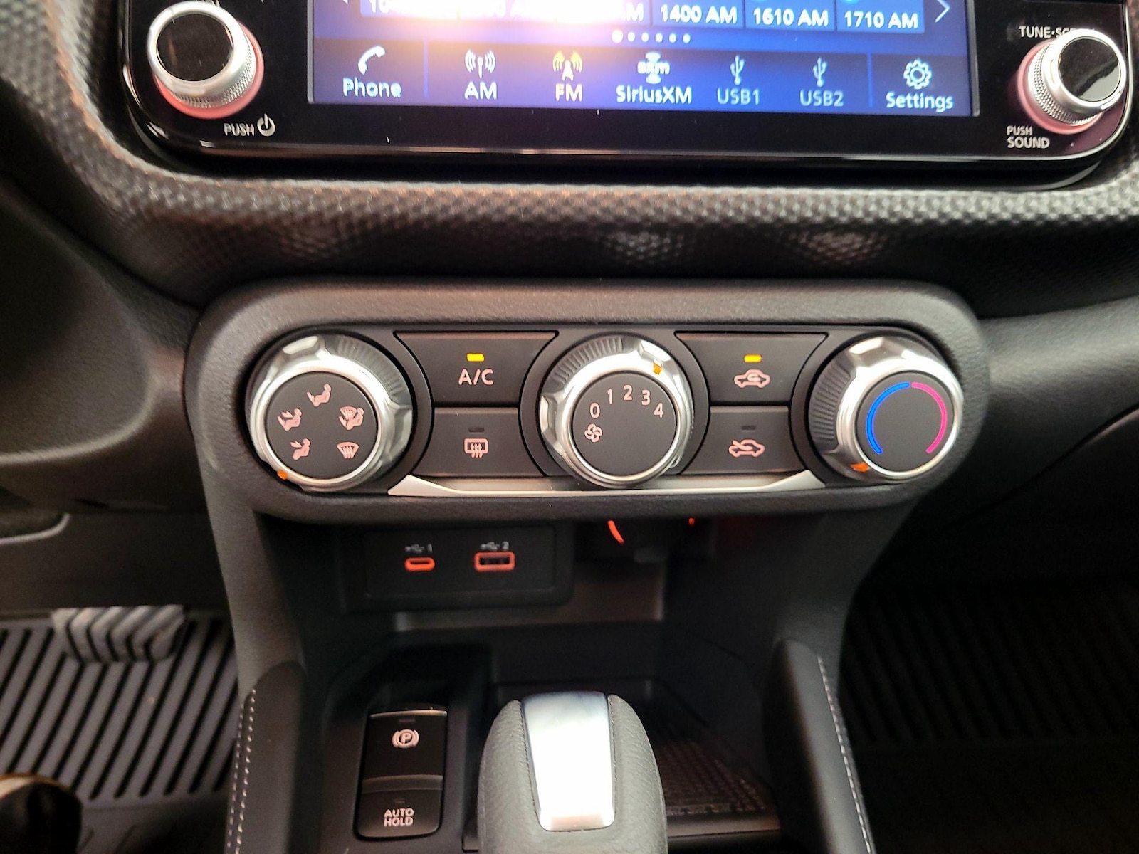 2024 Nissan Kicks SV - Photo 17