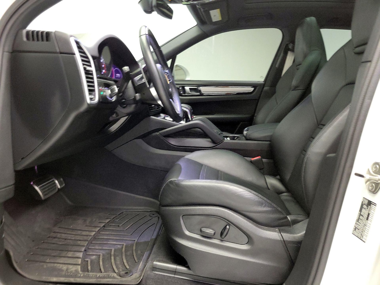 2023 Porsche Cayenne Platinum Edition - Photo 12